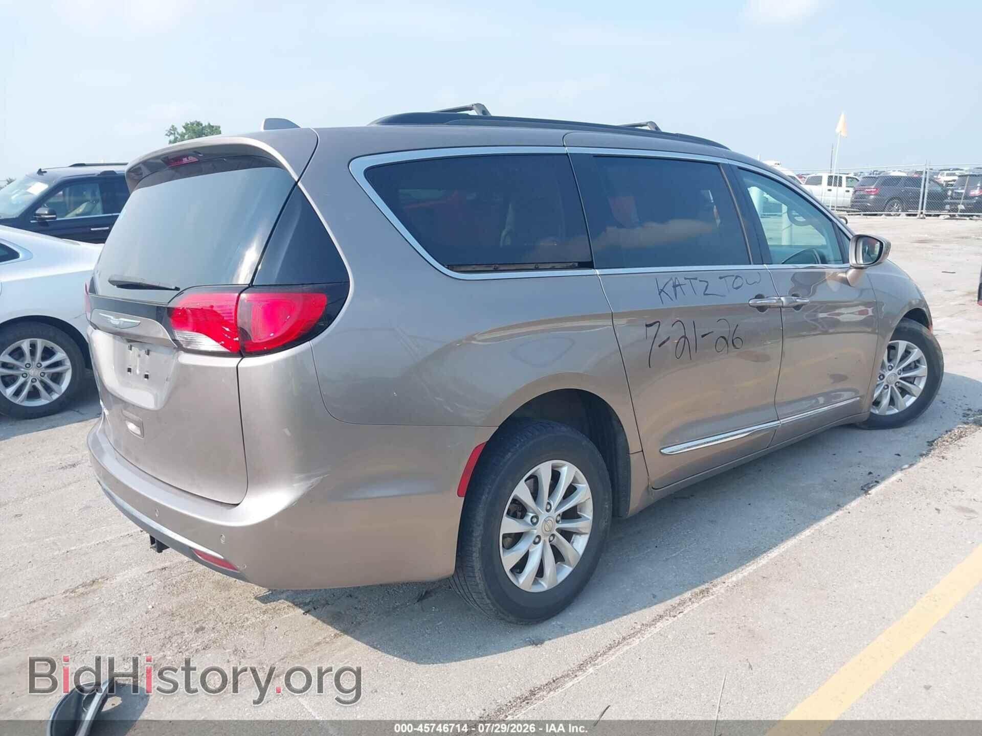 2017 CHRYSLER PACIFICA - VIN: 2C4RC1BG1HR752323 - Photo 4
