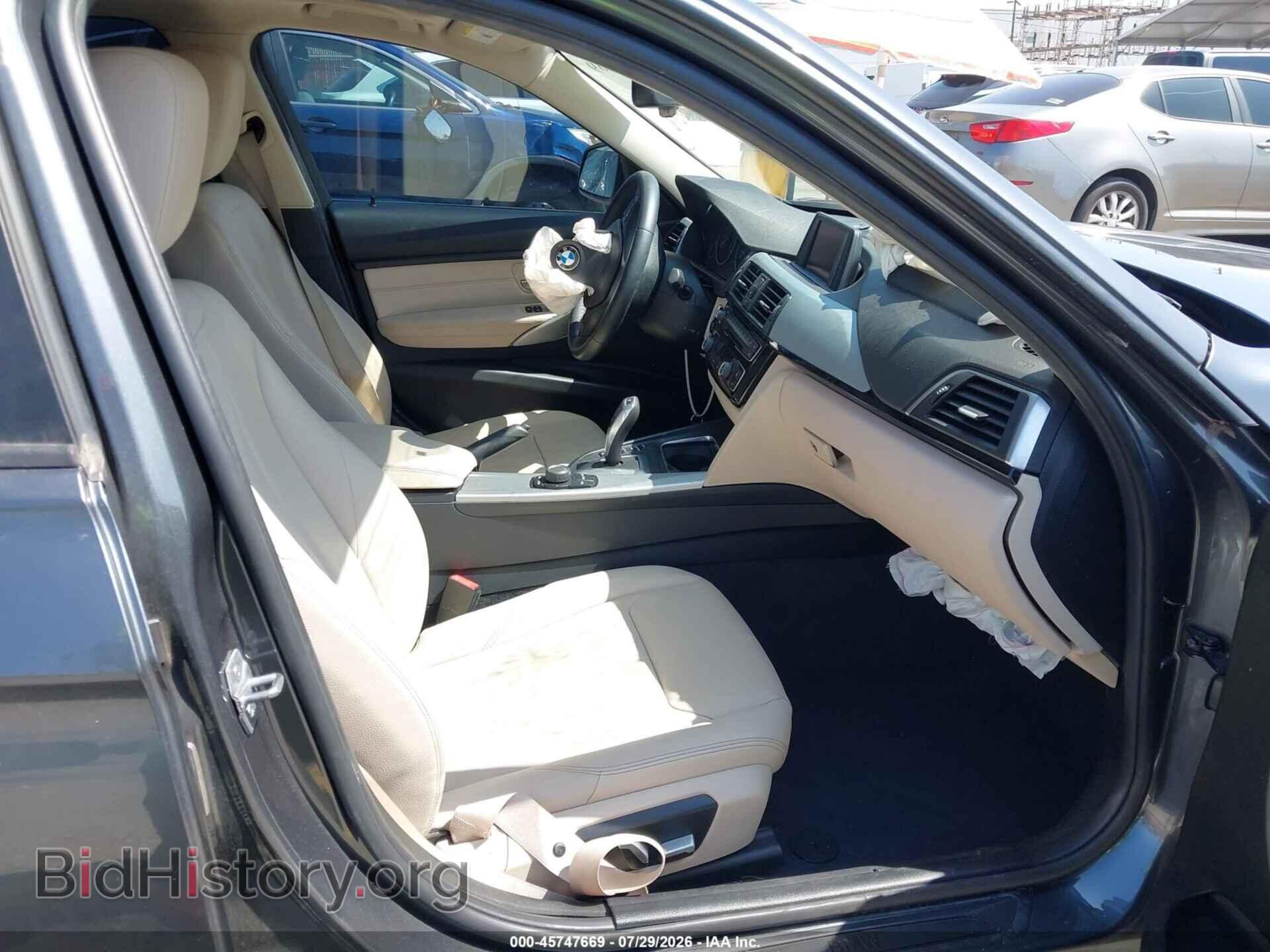 2018 BMW 320I - VIN: WBA8A9C51JAH12833 - Photo 5