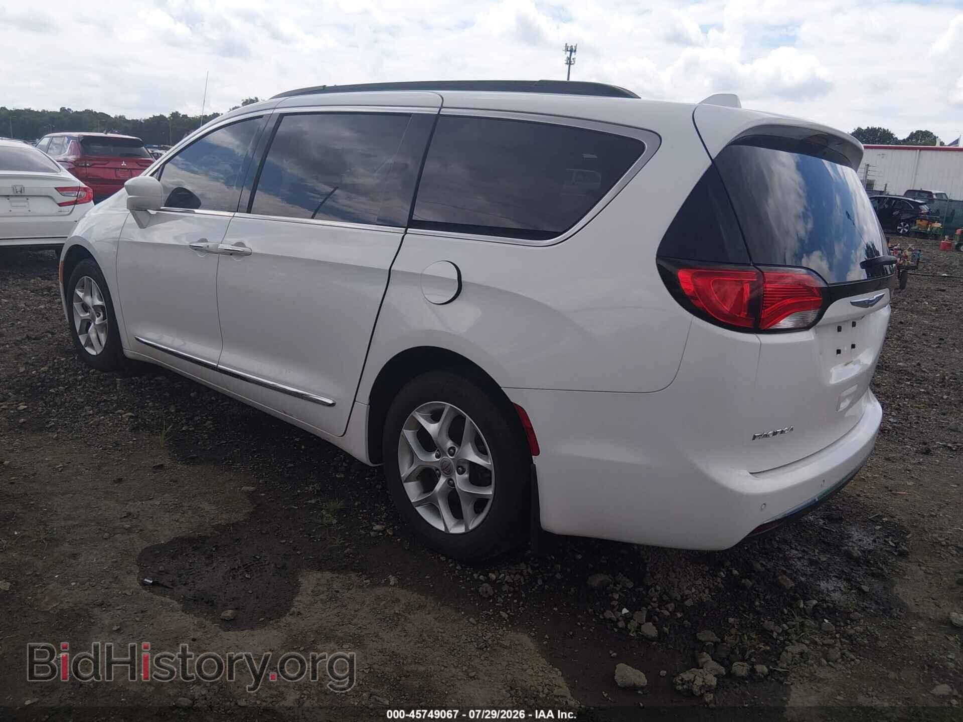 2017 CHRYSLER PACIFICA - VIN: 2C4RC1BGXHR784932 - Photo 3