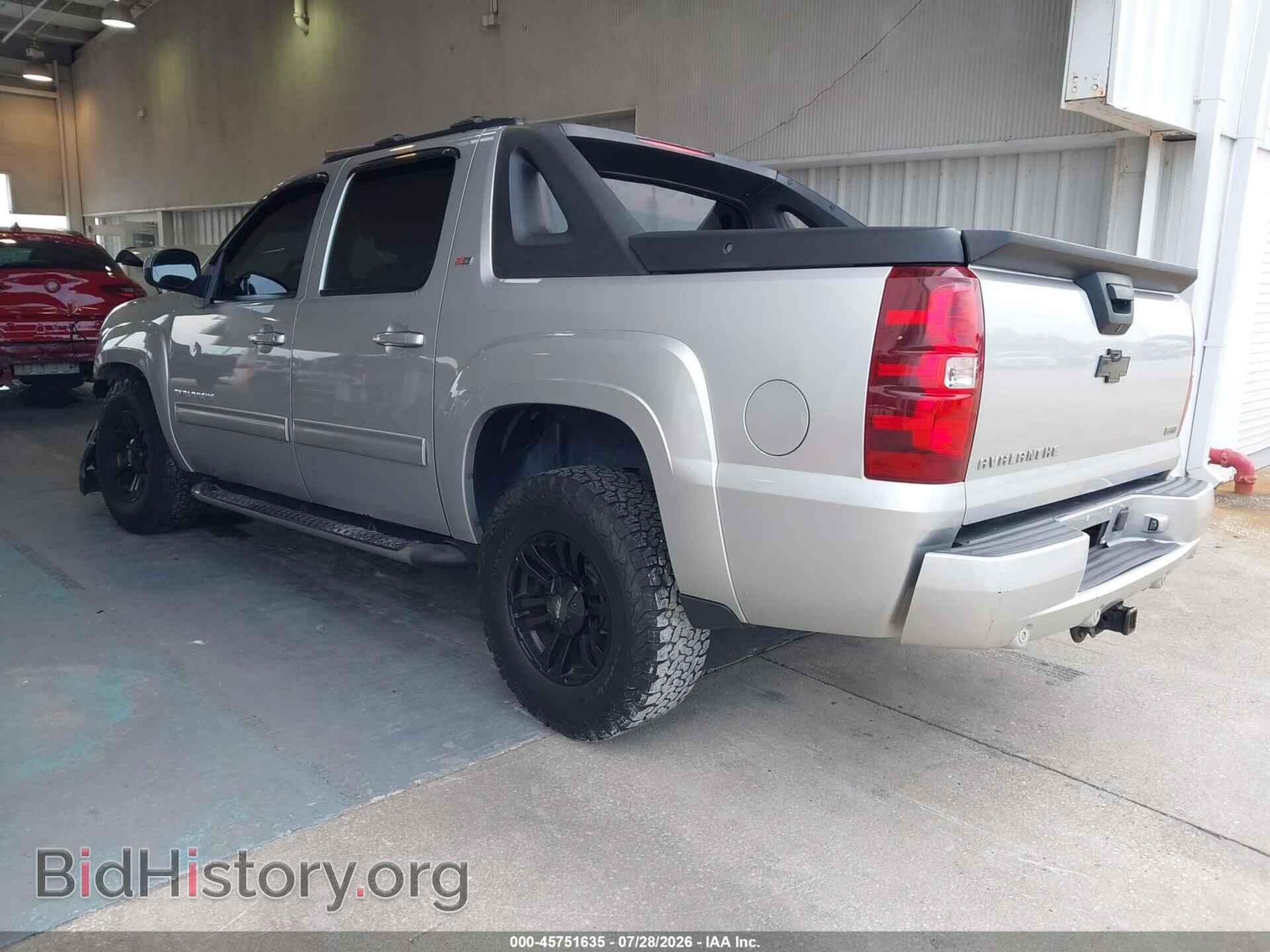 2010 CHEVROLET AVALANCHE 1500 - VIN: 3GNVKFE06AG225023 - Фото 3