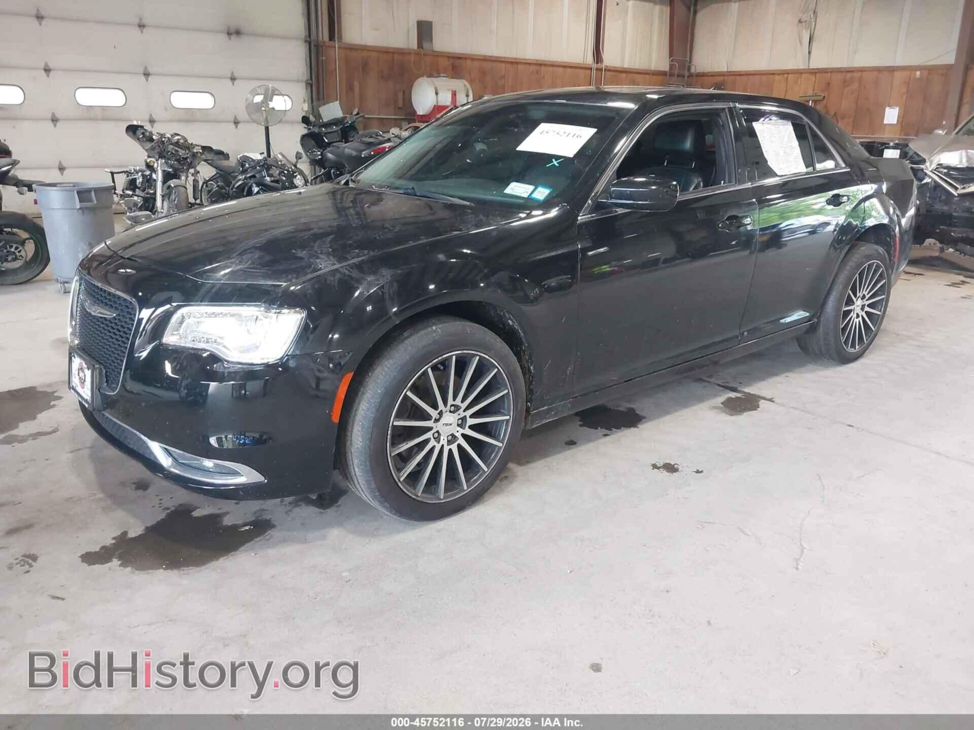 2016 CHRYSLER 300 - VIN: 2C3CCARG1GH344246 - Фото 2