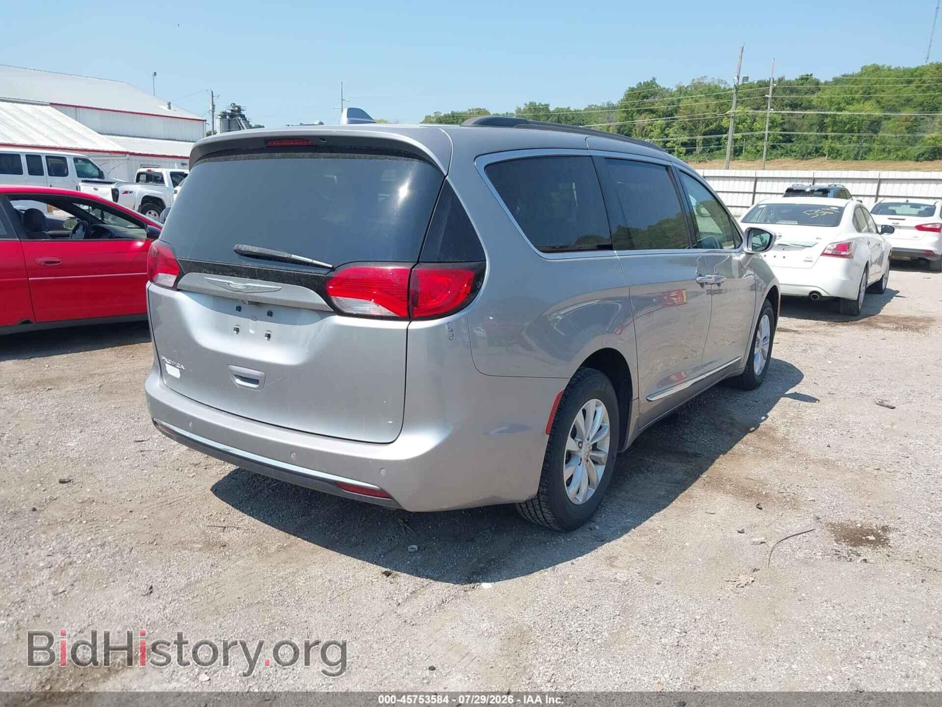 2017 CHRYSLER PACIFICA - VIN: 2C4RC1BG5HR543425 - Photo 4