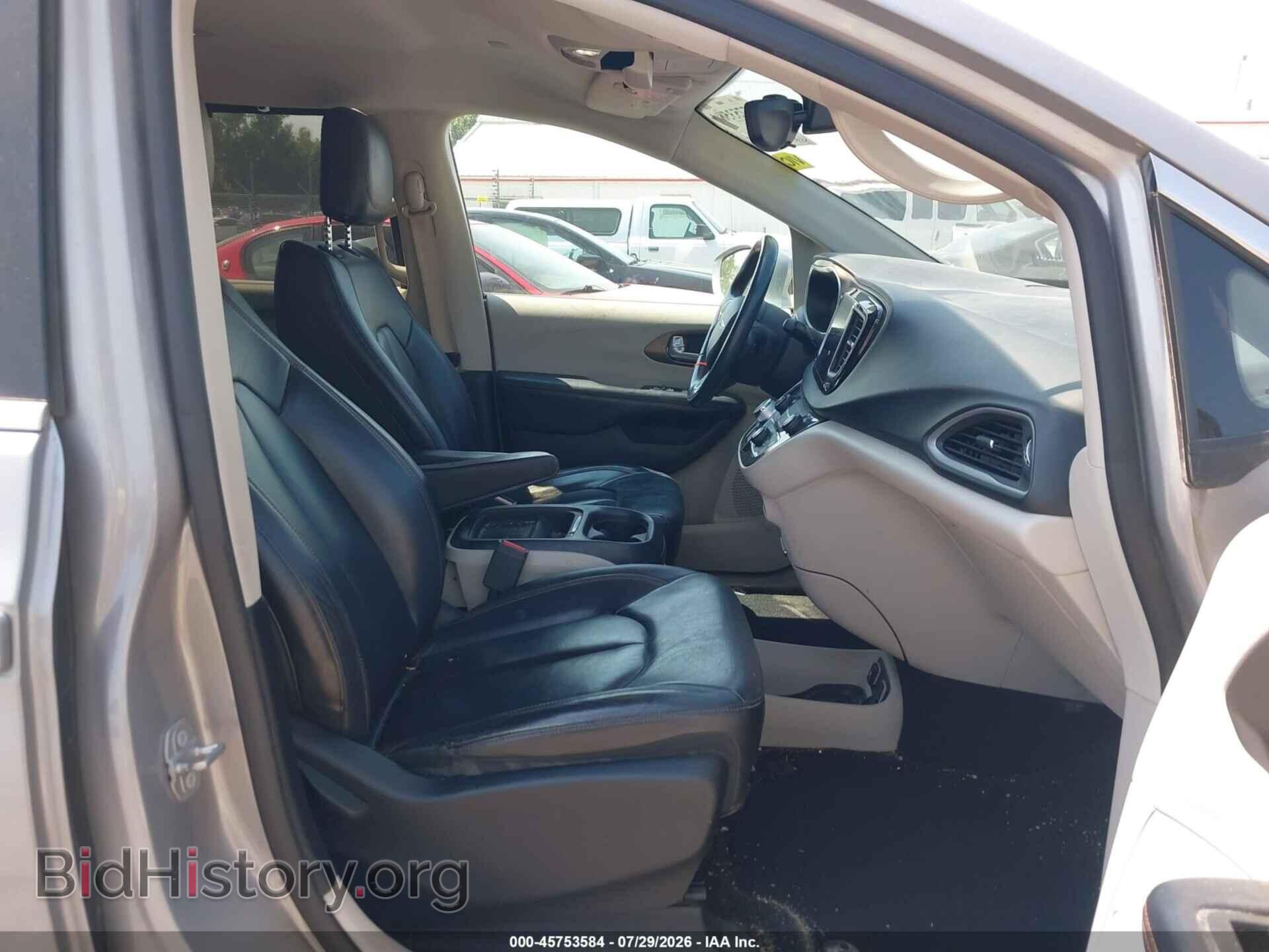 2017 CHRYSLER PACIFICA - VIN: 2C4RC1BG5HR543425 - Photo 5