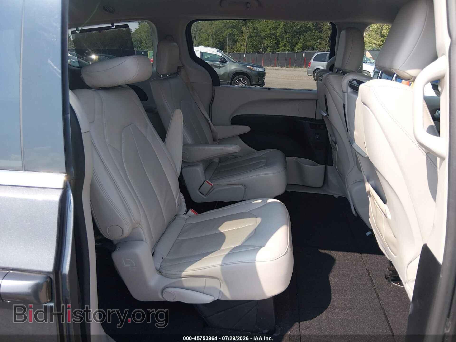 2017 CHRYSLER PACIFICA - VIN: 2C4RC1EG5HR839864 - Photo 8