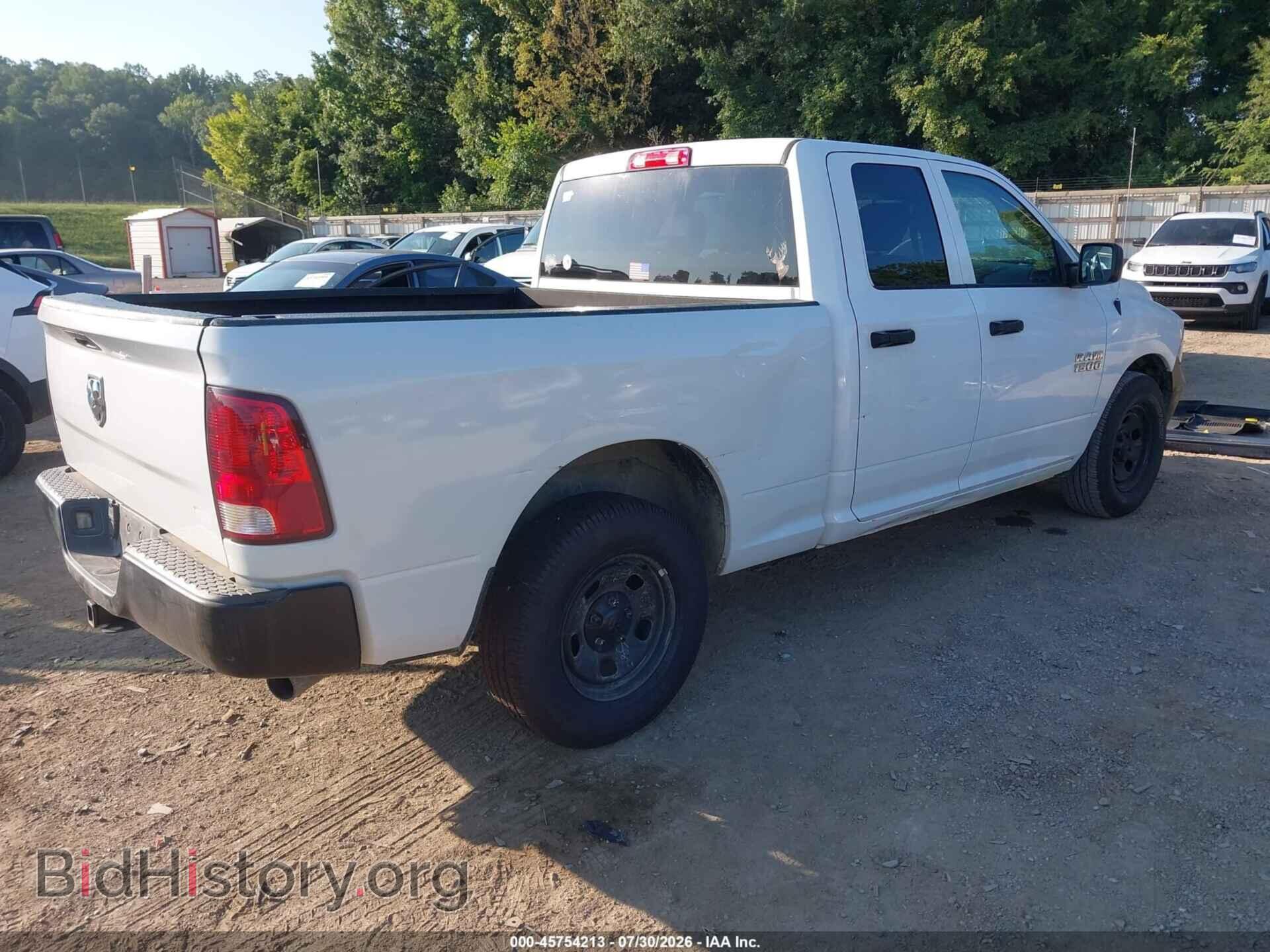 2018 RAM 1500 - VIN: 1C6RR6FG8JS229592 - Фото 4