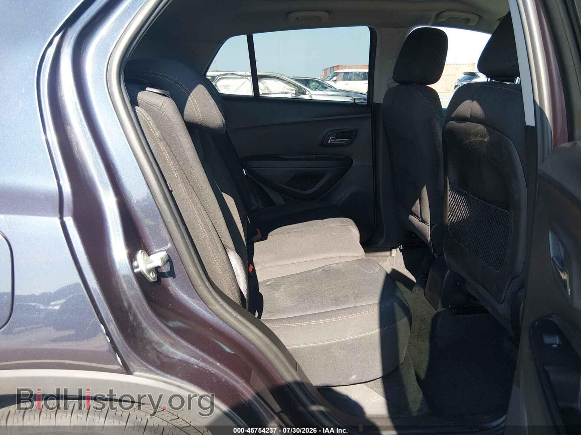 2019 CHEVROLET TRAX - VIN: 3GNCJKSB3KL268008 - Photo 8