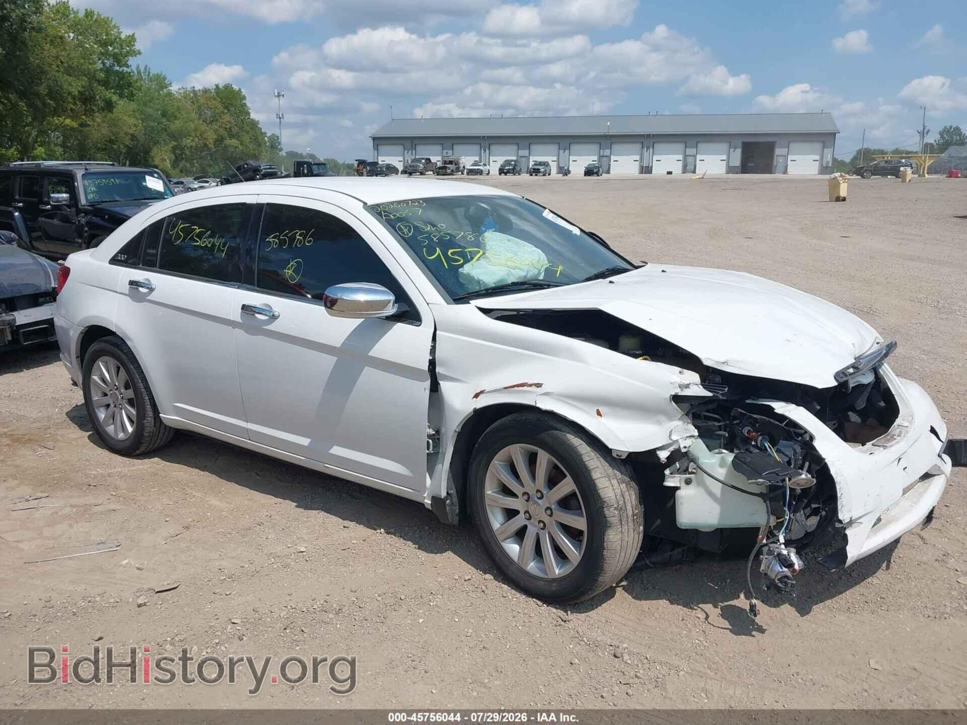 Photo 1C3CCBCG8DN585786 - CHRYSLER 200 2013