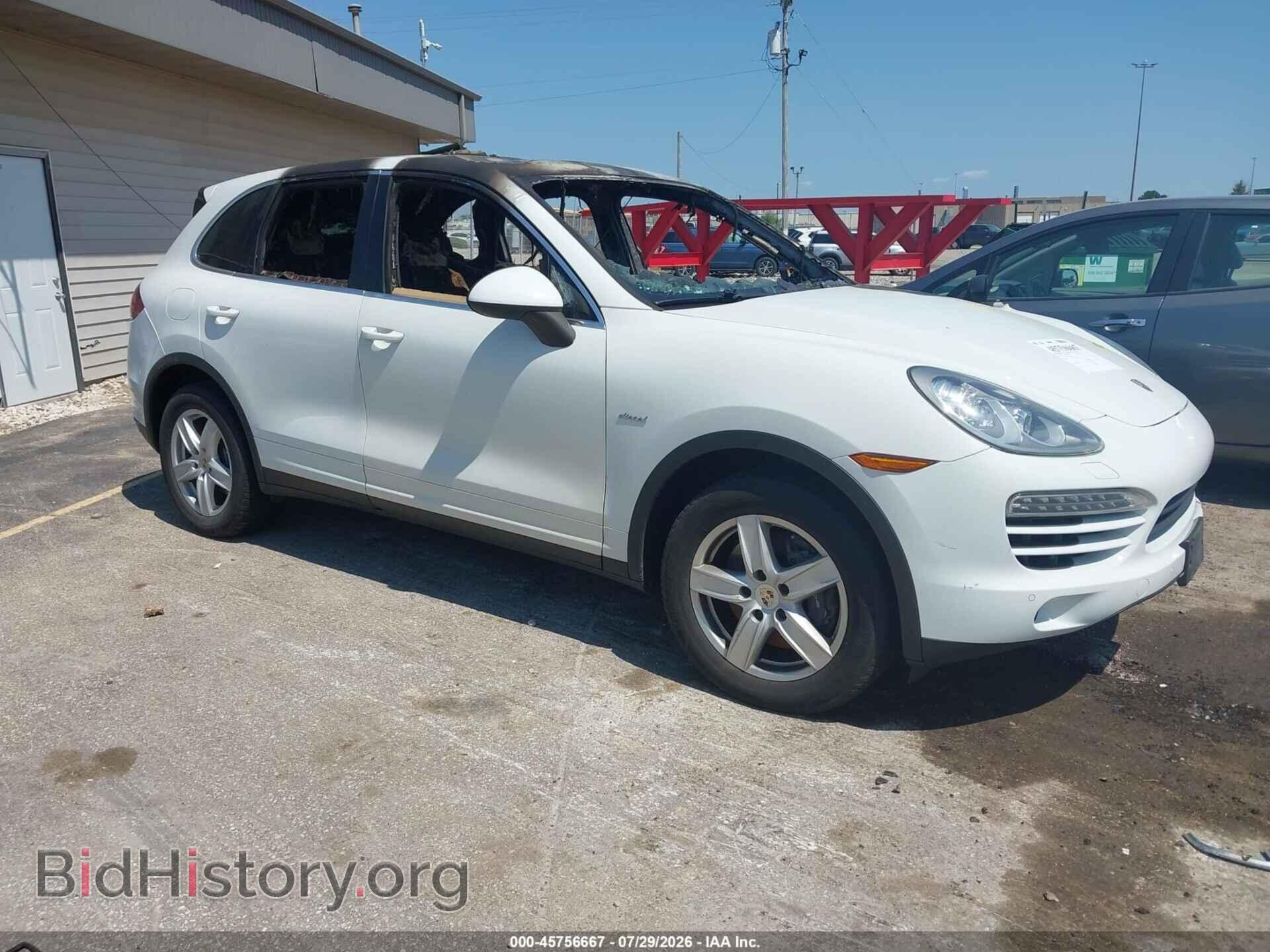Фотография WP1AF2A2XDLA23805 - PORSCHE CAYENNE 2013