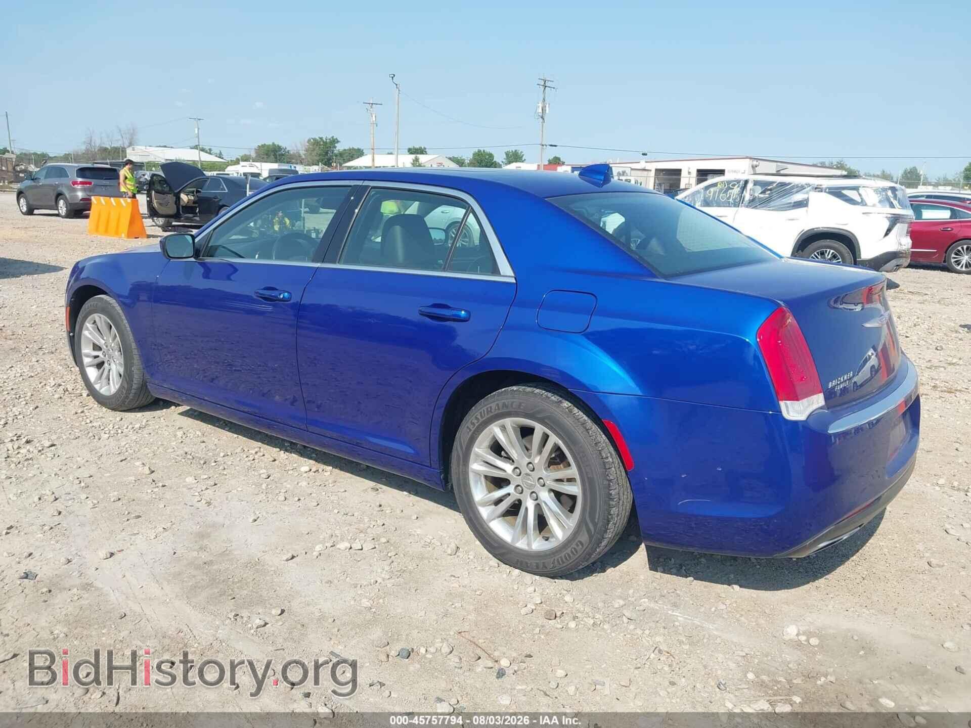2019 CHRYSLER 300 - VIN: 2C3CCAAGXKH733309 - Photo 3