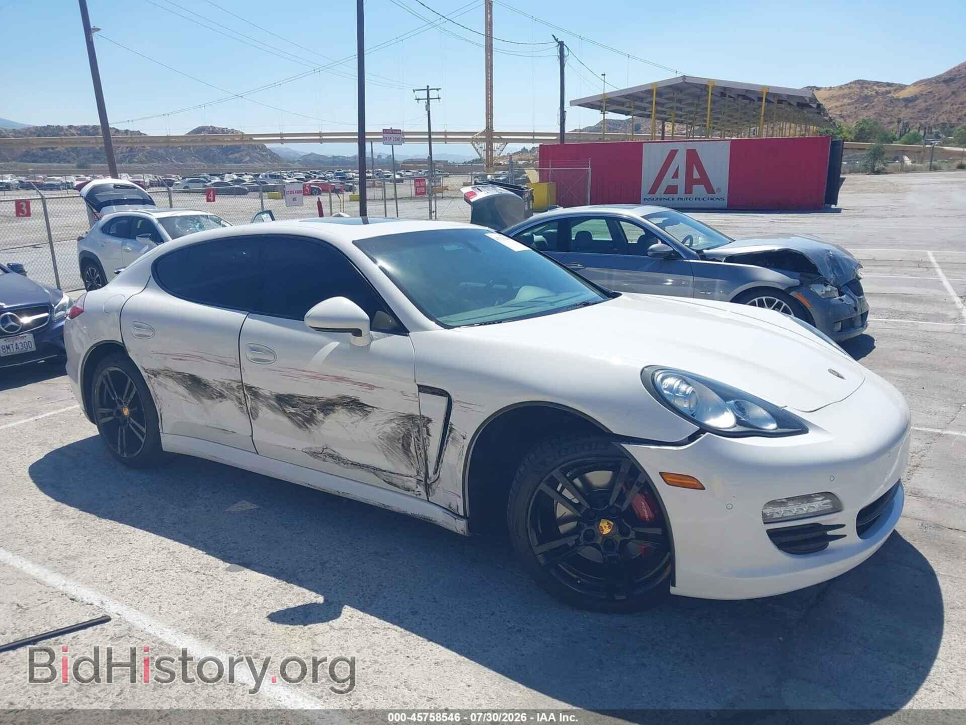 Photo WP0AA2A7XBL013543 - PORSCHE PANAMERA 2011