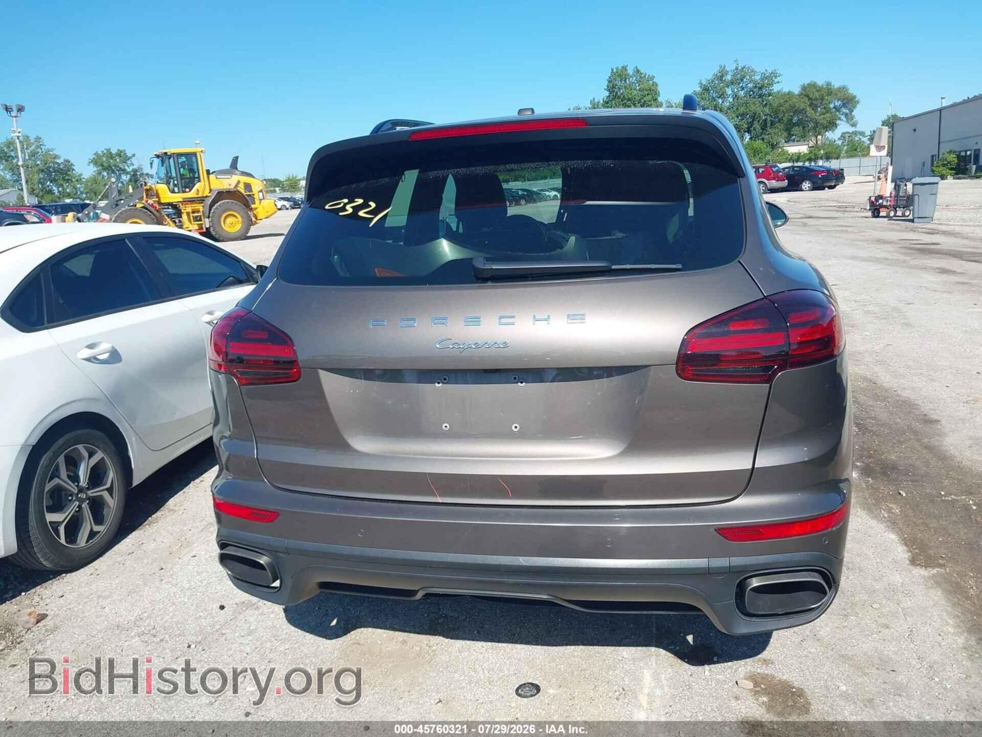 2016 PORSCHE CAYENNE - VIN: WP1AA2A24GKA12761 - Photo 17