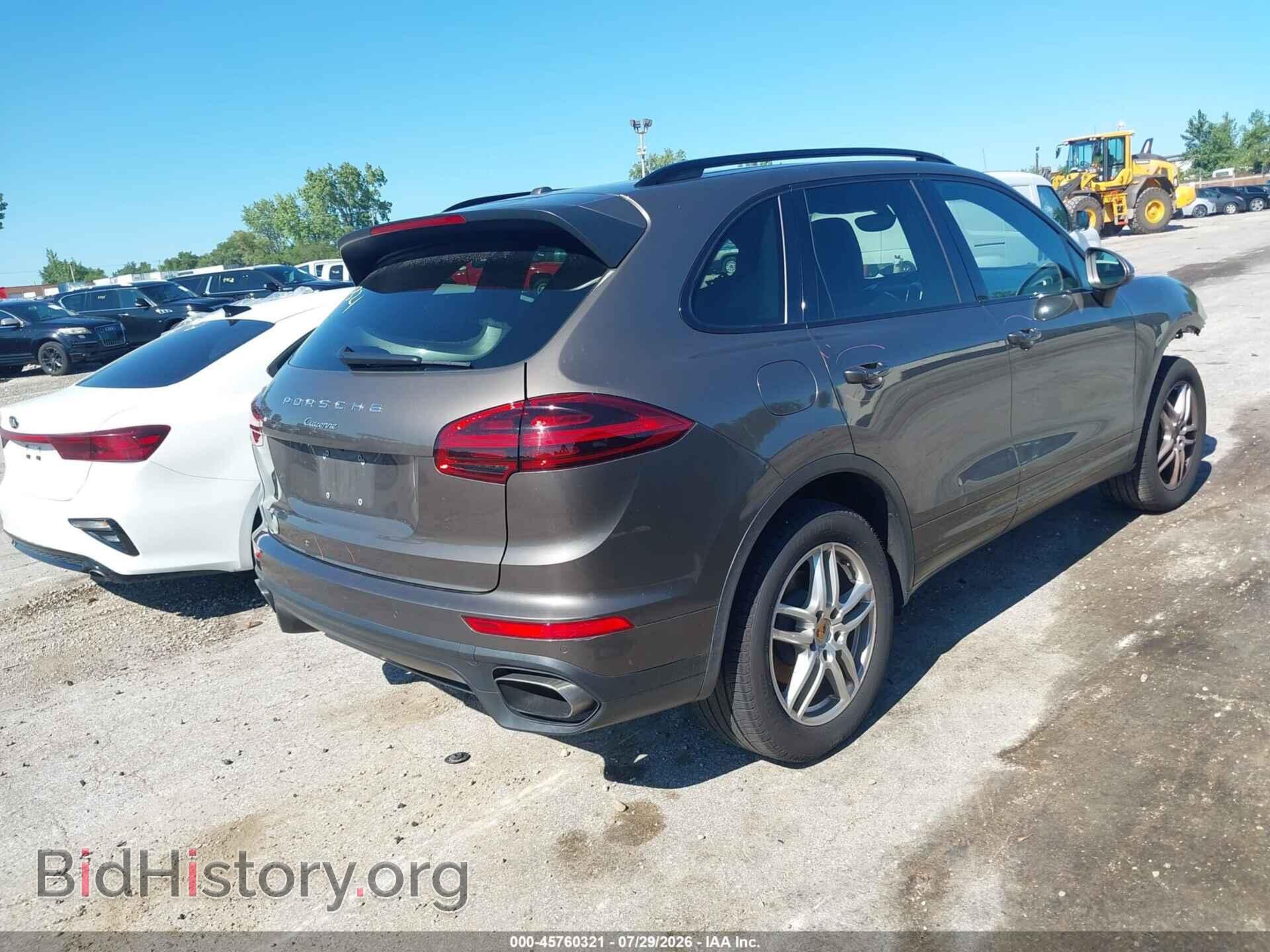 2016 PORSCHE CAYENNE - VIN: WP1AA2A24GKA12761 - Photo 4