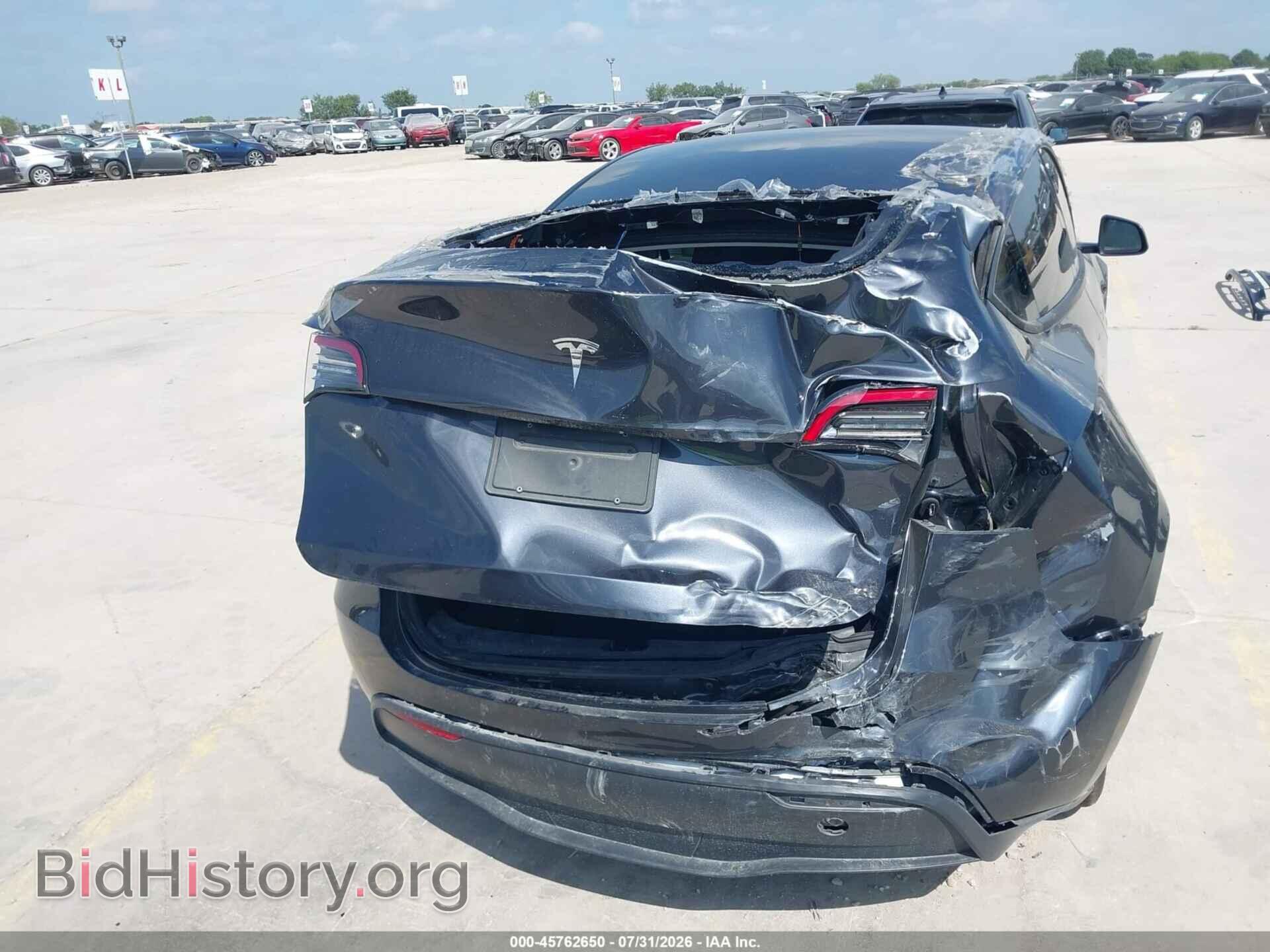 2024 TESLA MODEL Y - VIN: 7SAYGDED9RF090395 - Фото 6