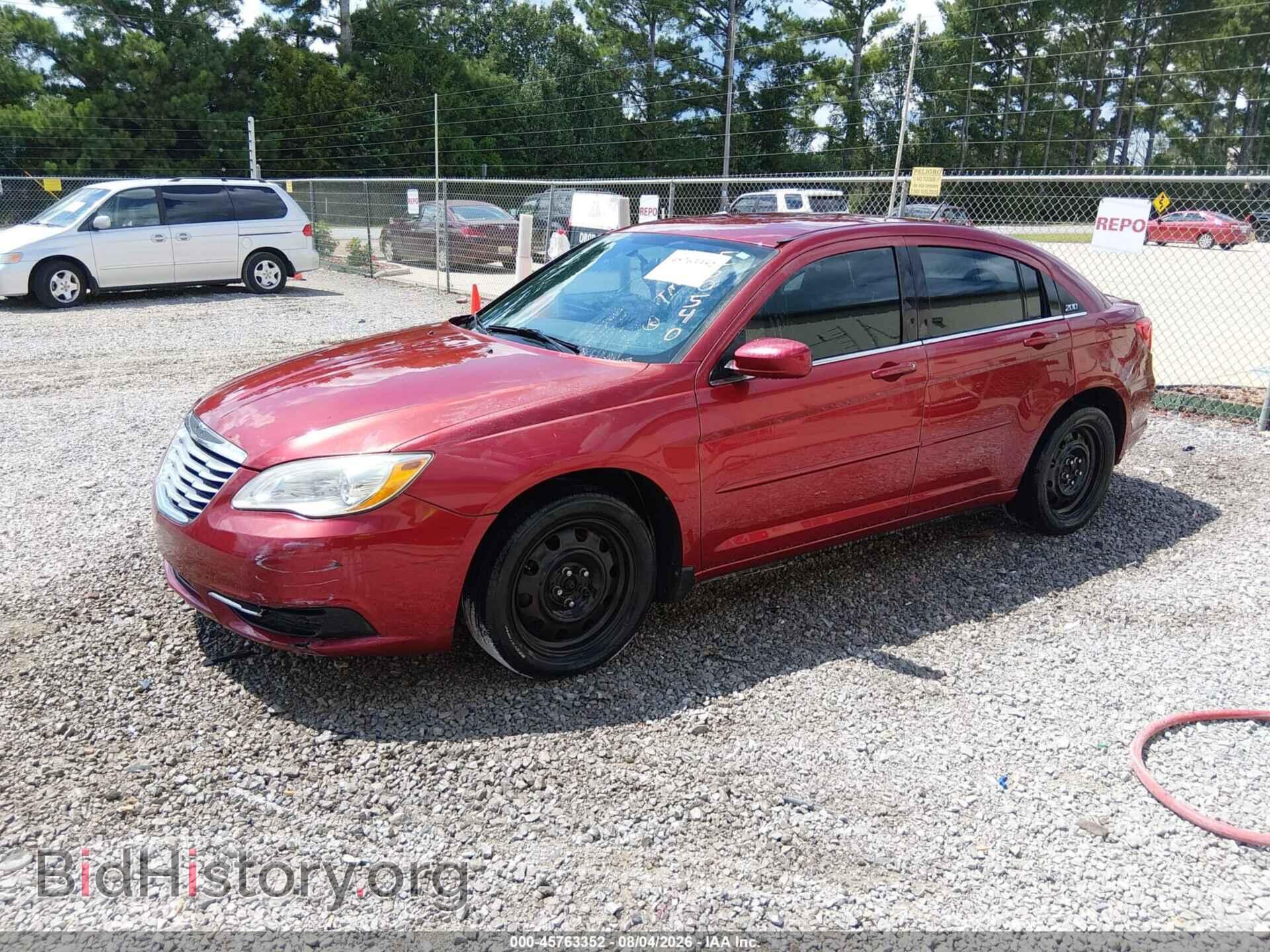 2011 CHRYSLER 200 - VIN: 1C3BC4FB4BN550540 - Photo 2