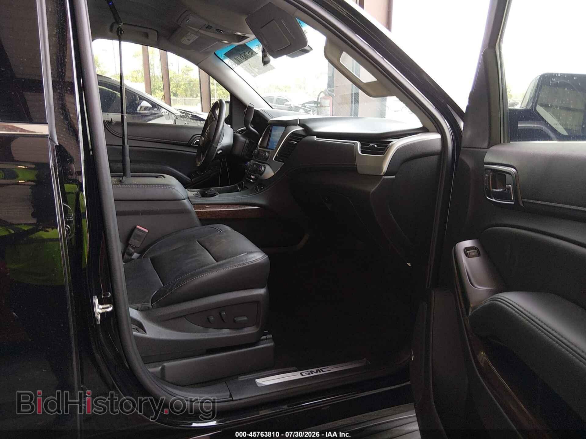 2017 GMC YUKON - VIN: 1GKS1BKC2HR211270 - Photo 5