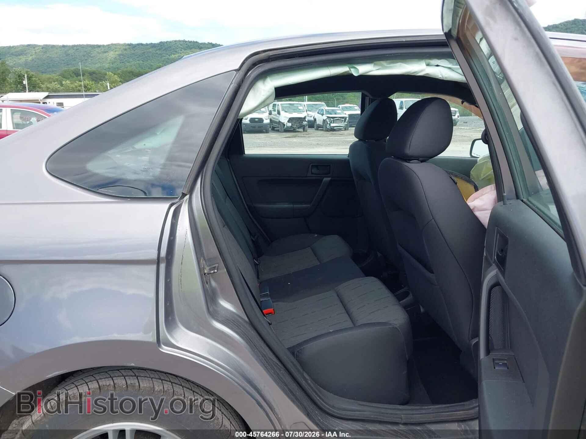 2011 FORD FOCUS - VIN: 1FAHP3FN3BW104958 - Фото 8
