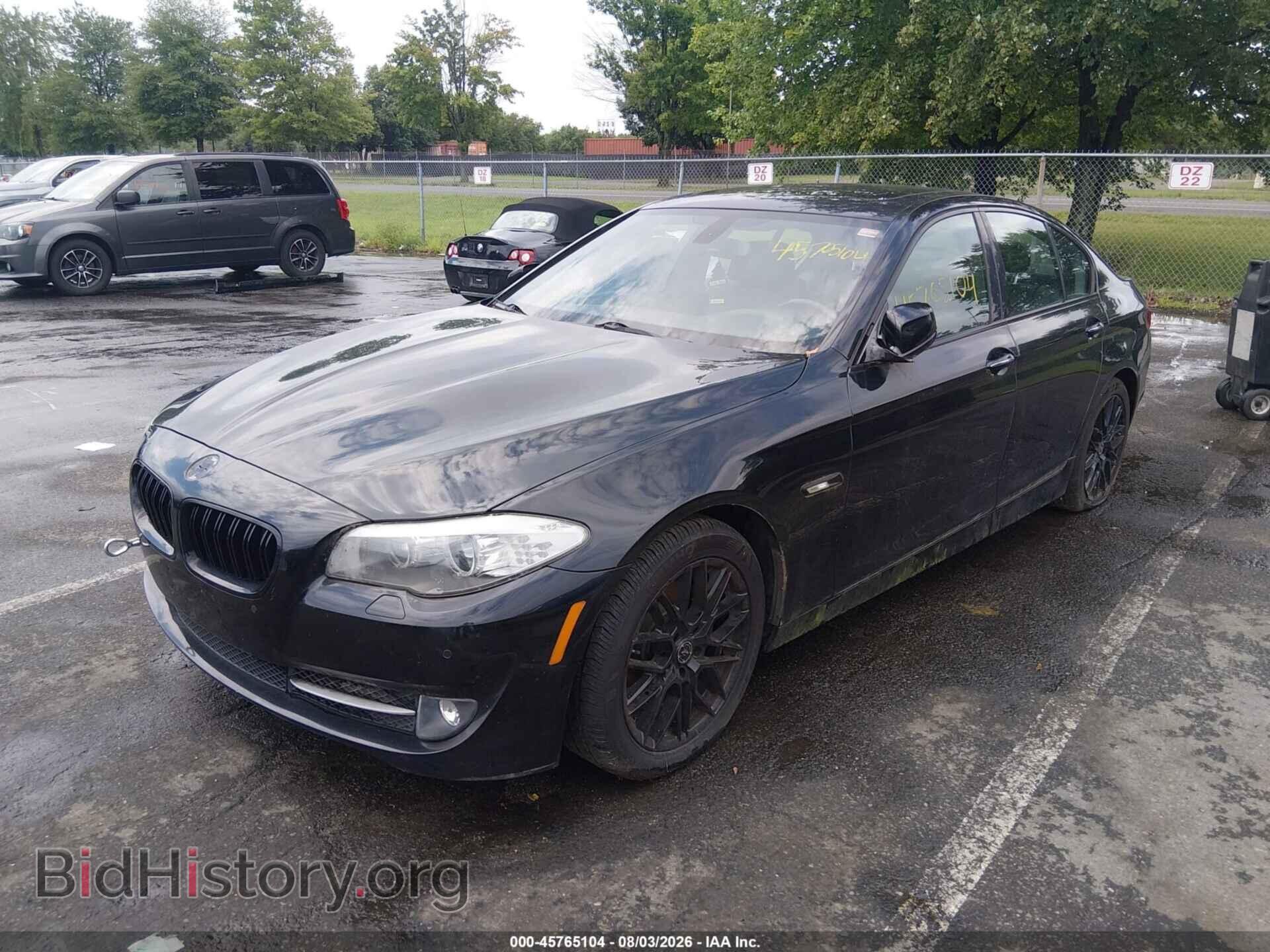 2012 BMW 528I - VIN: WBAXH5C50CDW07215 - Photo 2