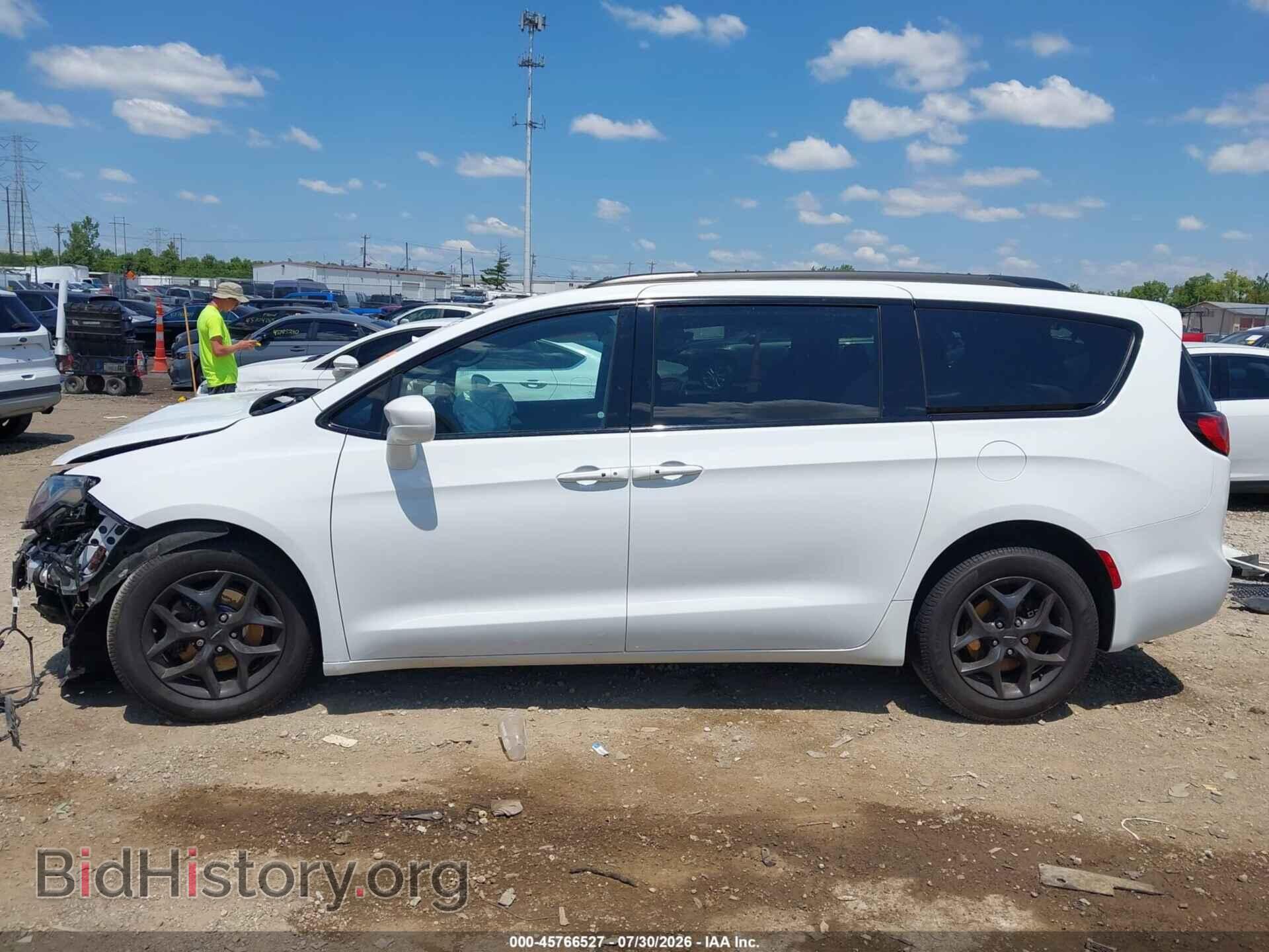2018 CHRYSLER PACIFICA - VIN: 2C4RC1BG3JR158693 - Фото 15