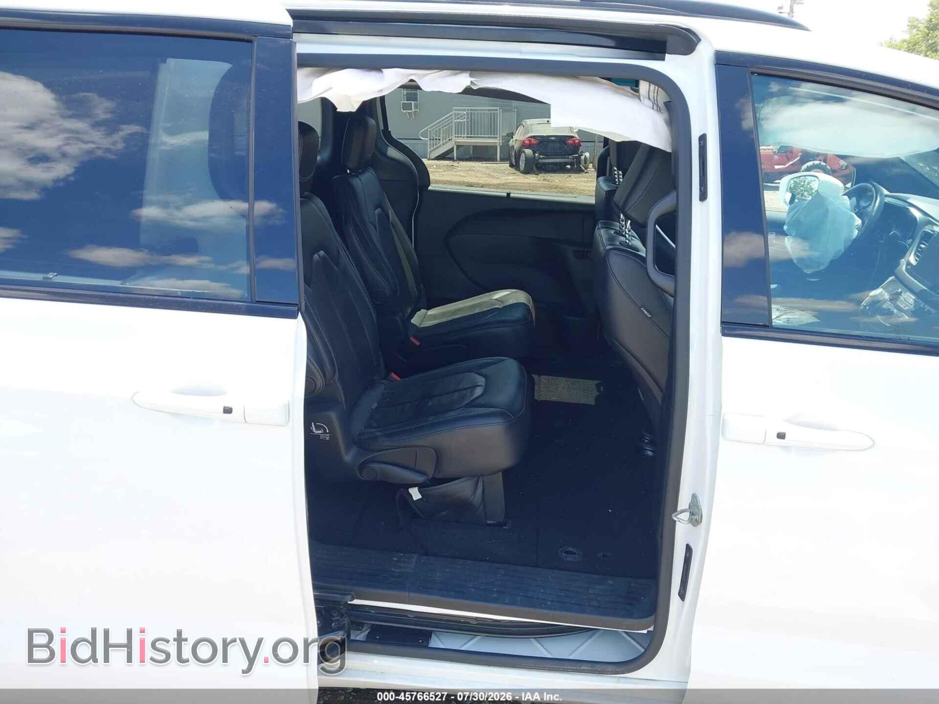 2018 CHRYSLER PACIFICA - VIN: 2C4RC1BG3JR158693 - Фото 8