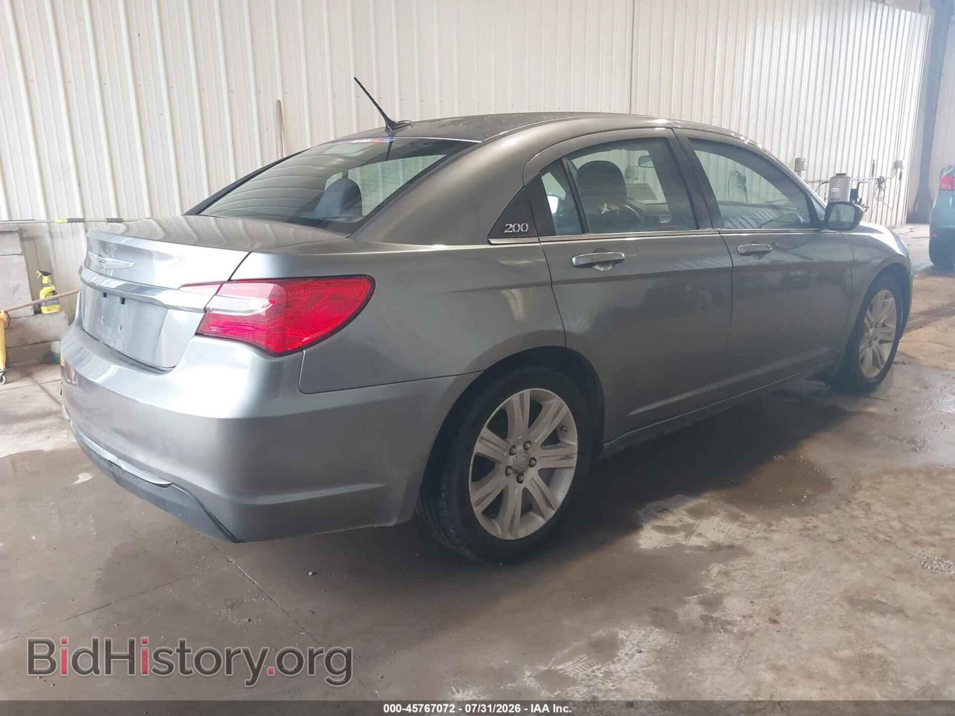 2013 CHRYSLER 200 - VIN: 1C3CCBAB9DN670370 - Photo 4