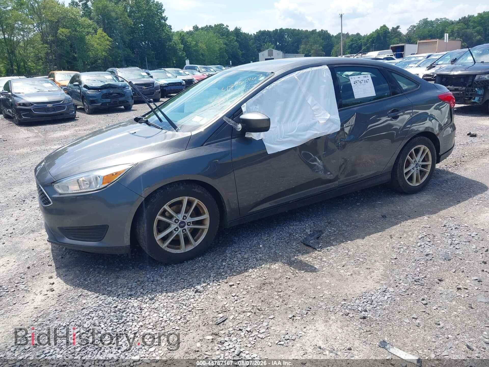 2018 FORD FOCUS - VIN: 1FADP3F22JL257688 - Фото 2
