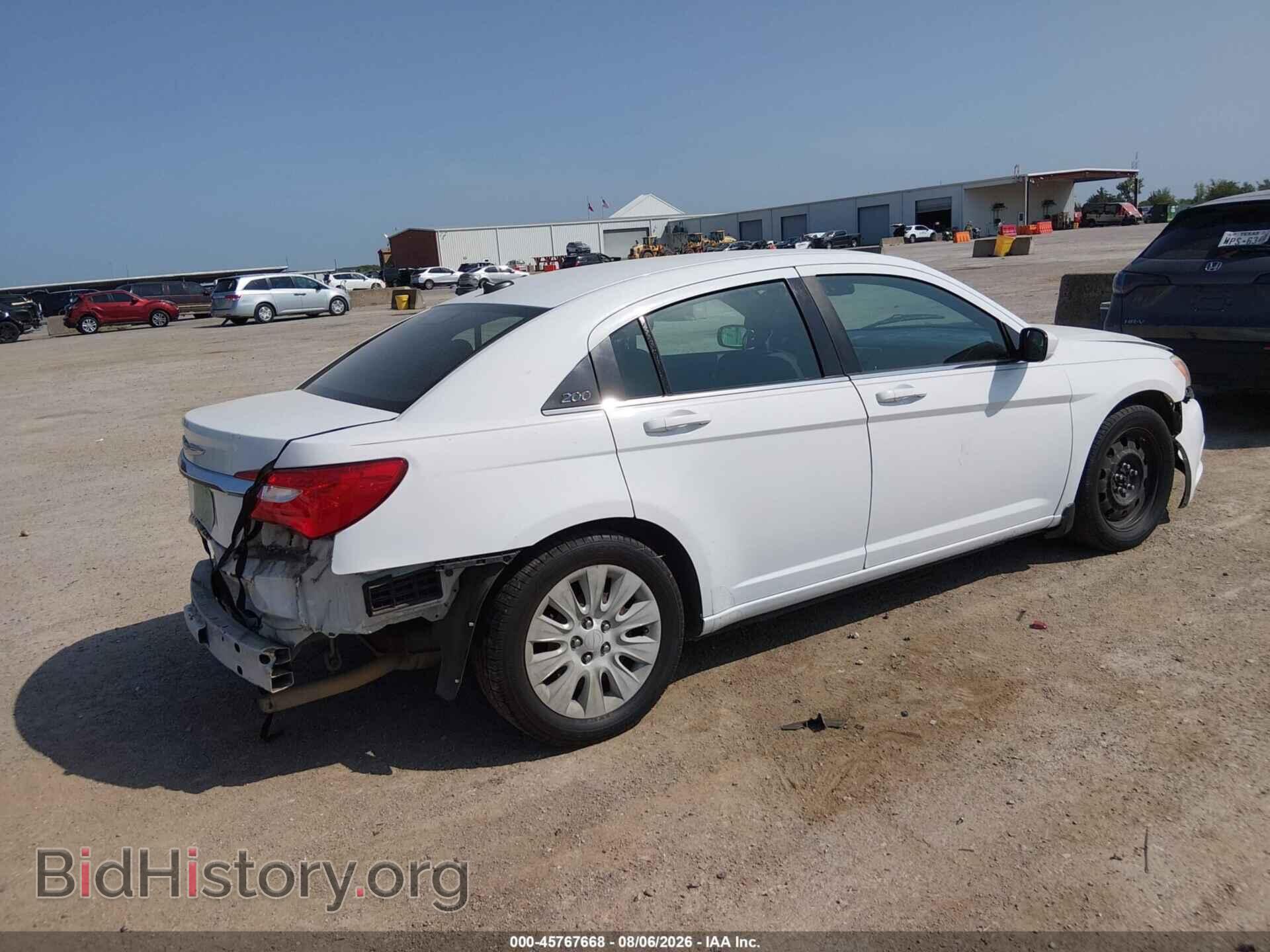 2012 CHRYSLER 200 - VIN: 1C3CCBAB0CN281888 - Фото 4