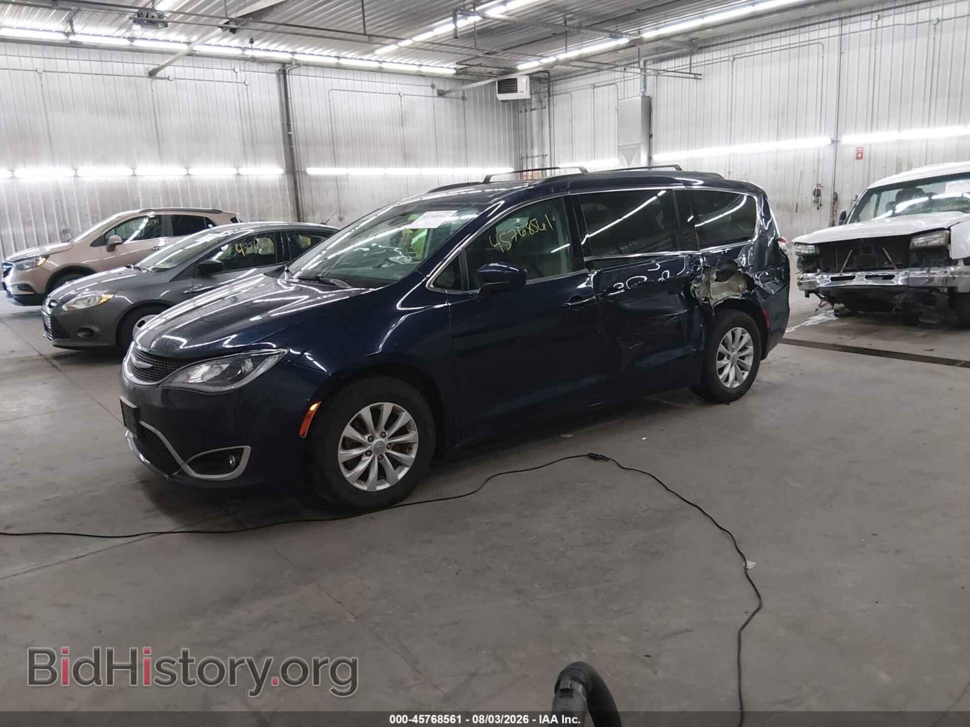 2019 CHRYSLER PACIFICA - VIN: 2C4RC1FGXKR598146 - Photo 2