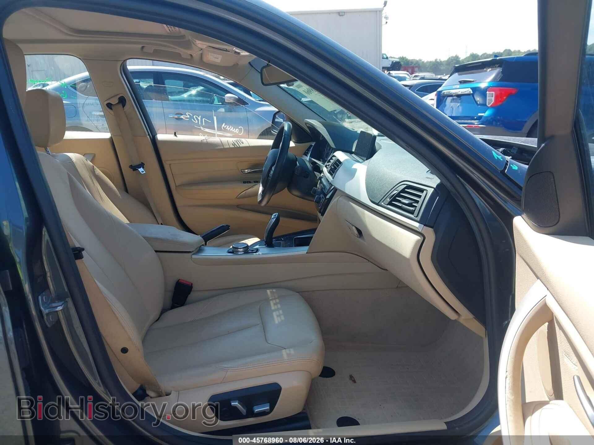 2016 BMW 320I - VIN: WBA8E5G51GNU21464 - Photo 5