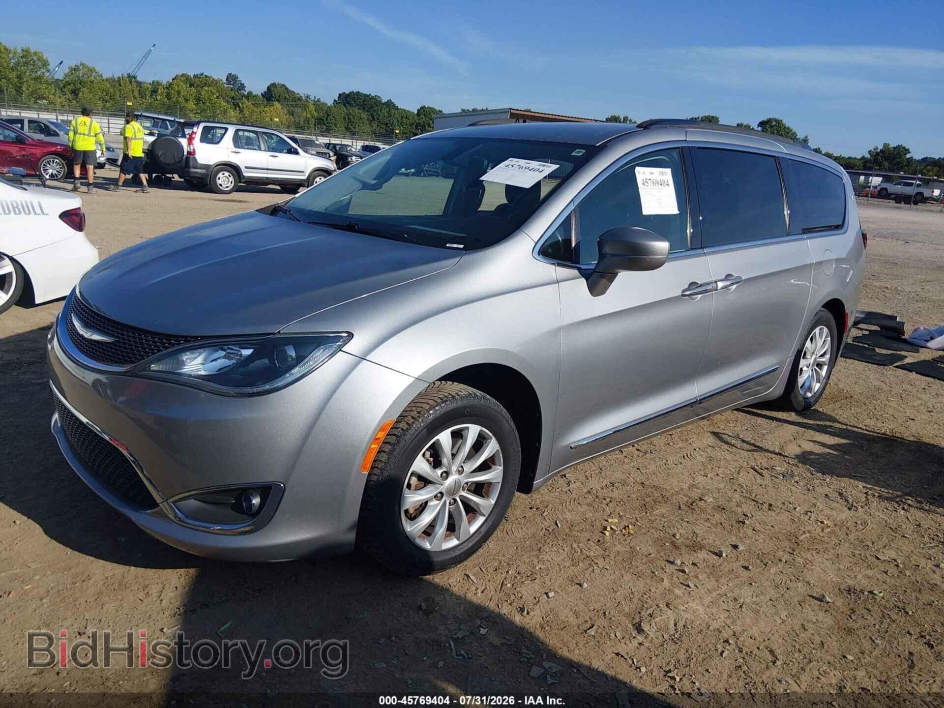 2017 CHRYSLER PACIFICA - VIN: 2C4RC1BG5HR512868 - Photo 2