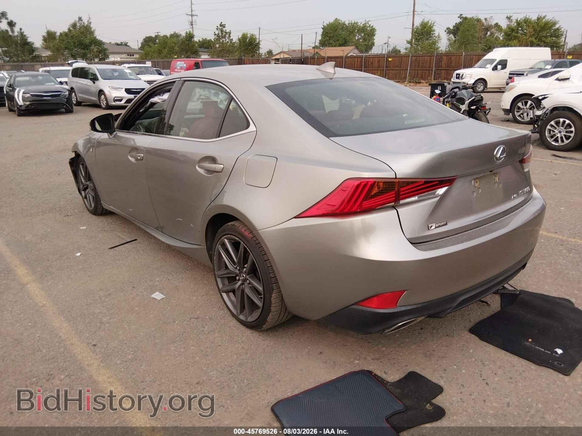 2018 LEXUS IS 300 - VIN: JTHC81D28J5031006 - Photo 3