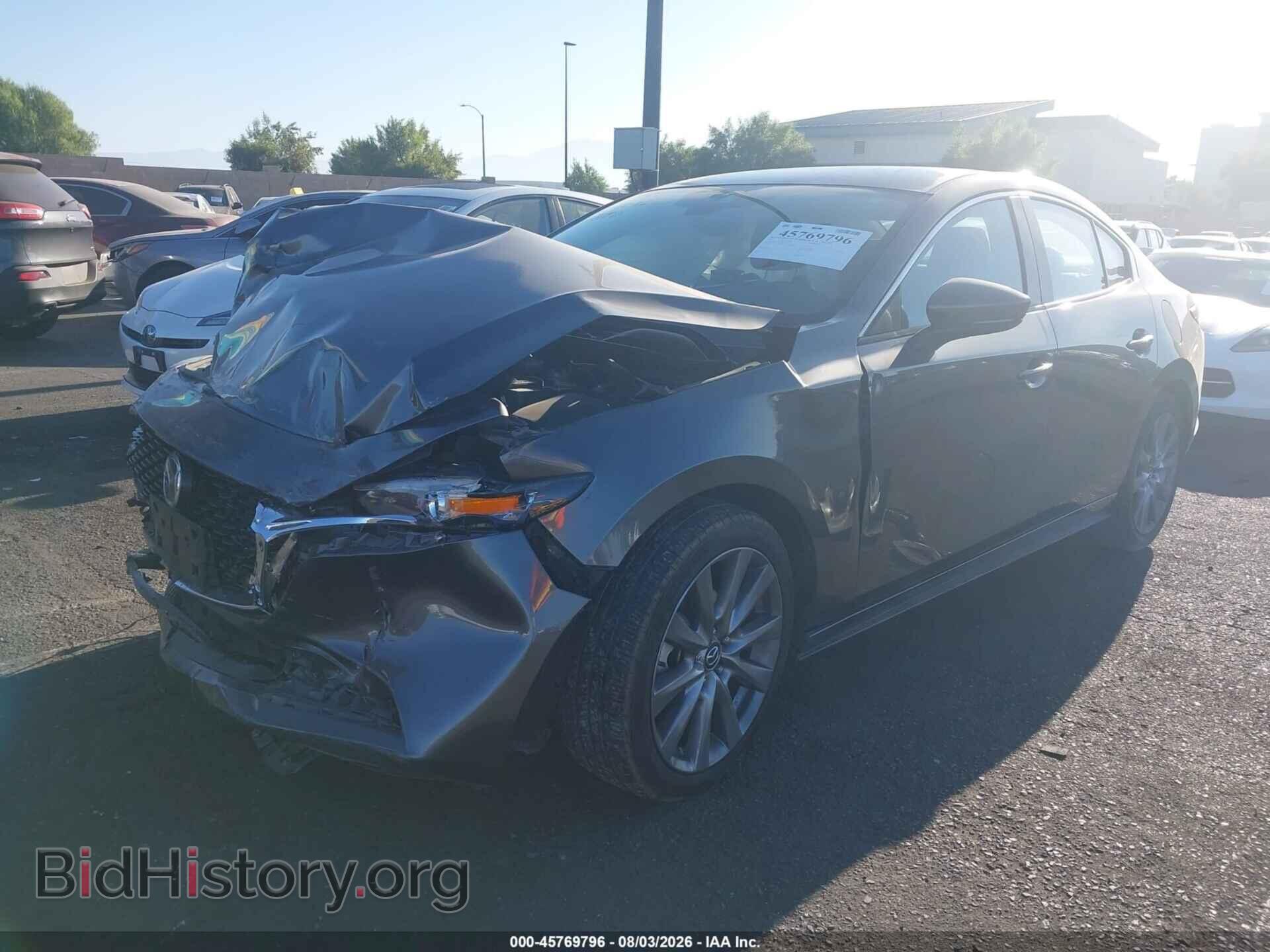 2019 MAZDA MAZDA3 - VIN: JM1BPACL9K1110364 - Photo 2