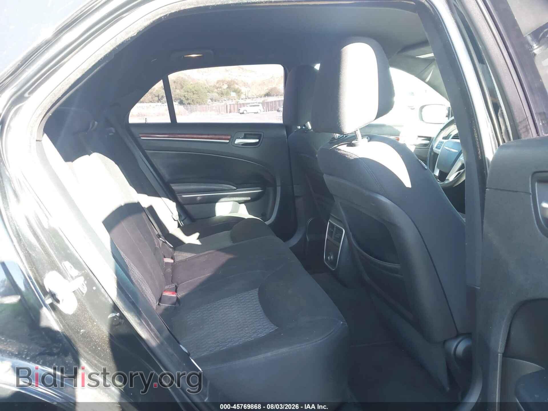 2012 CHRYSLER 300 - VIN: 2C3CCAAG2CH225630 - Photo 8