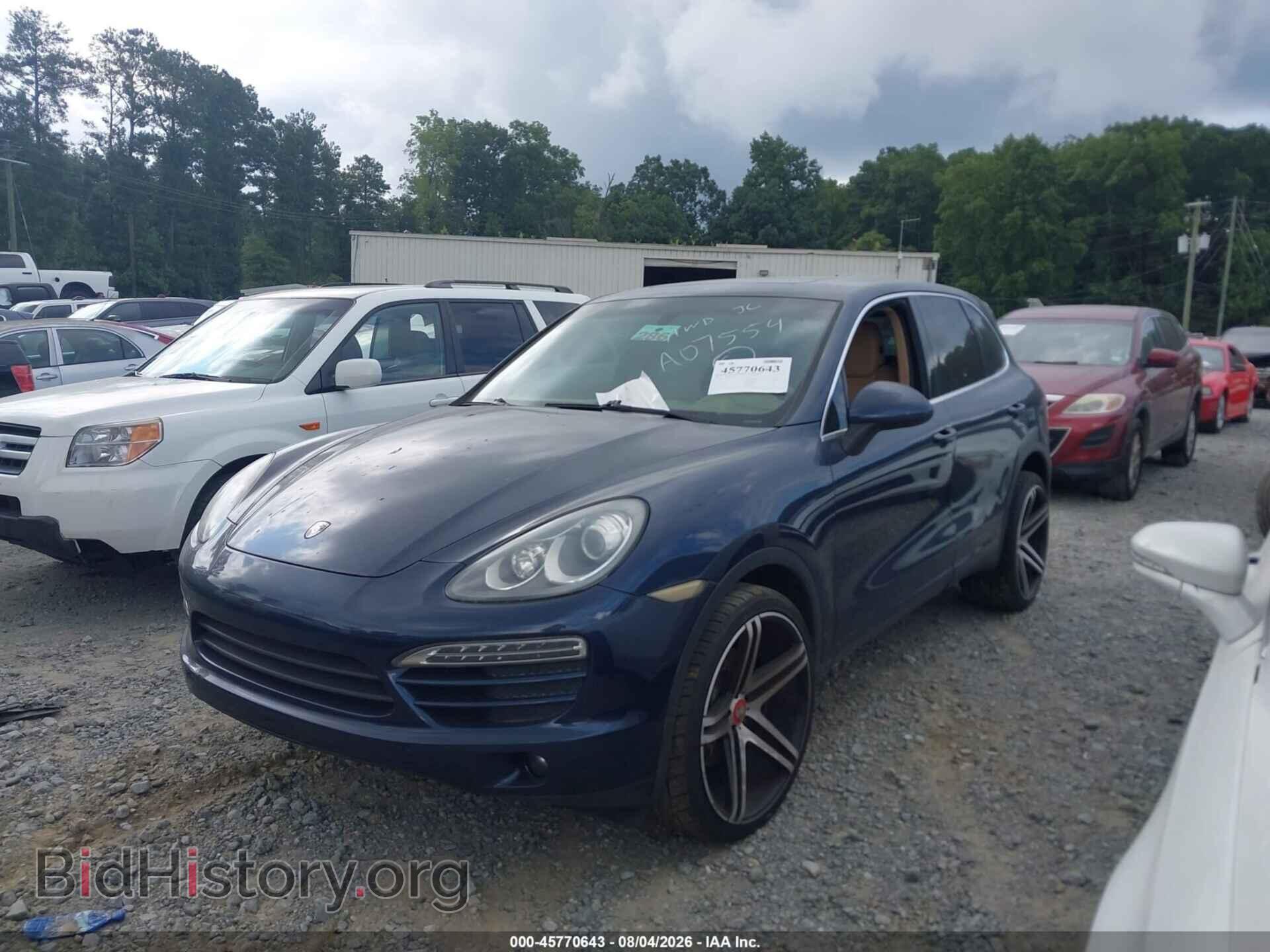 2011 PORSCHE CAYENNE - VIN: WP1AA2A23BLA07554 - Photo 2