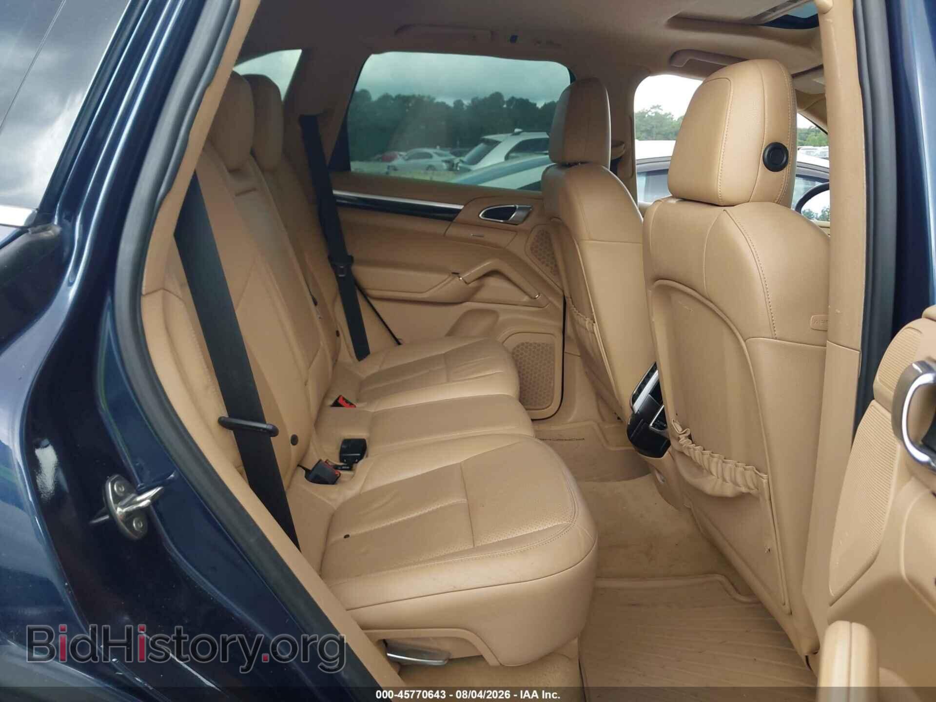 2011 PORSCHE CAYENNE - VIN: WP1AA2A23BLA07554 - Photo 8
