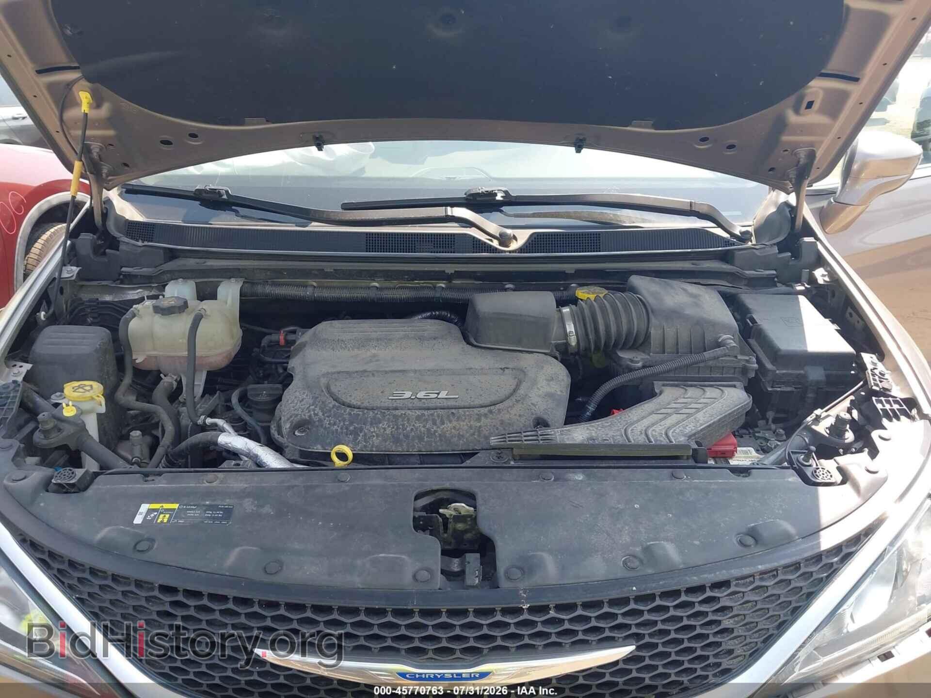 2018 CHRYSLER PACIFICA - VIN: 2C4RC1EG0JR321411 - Photo 10