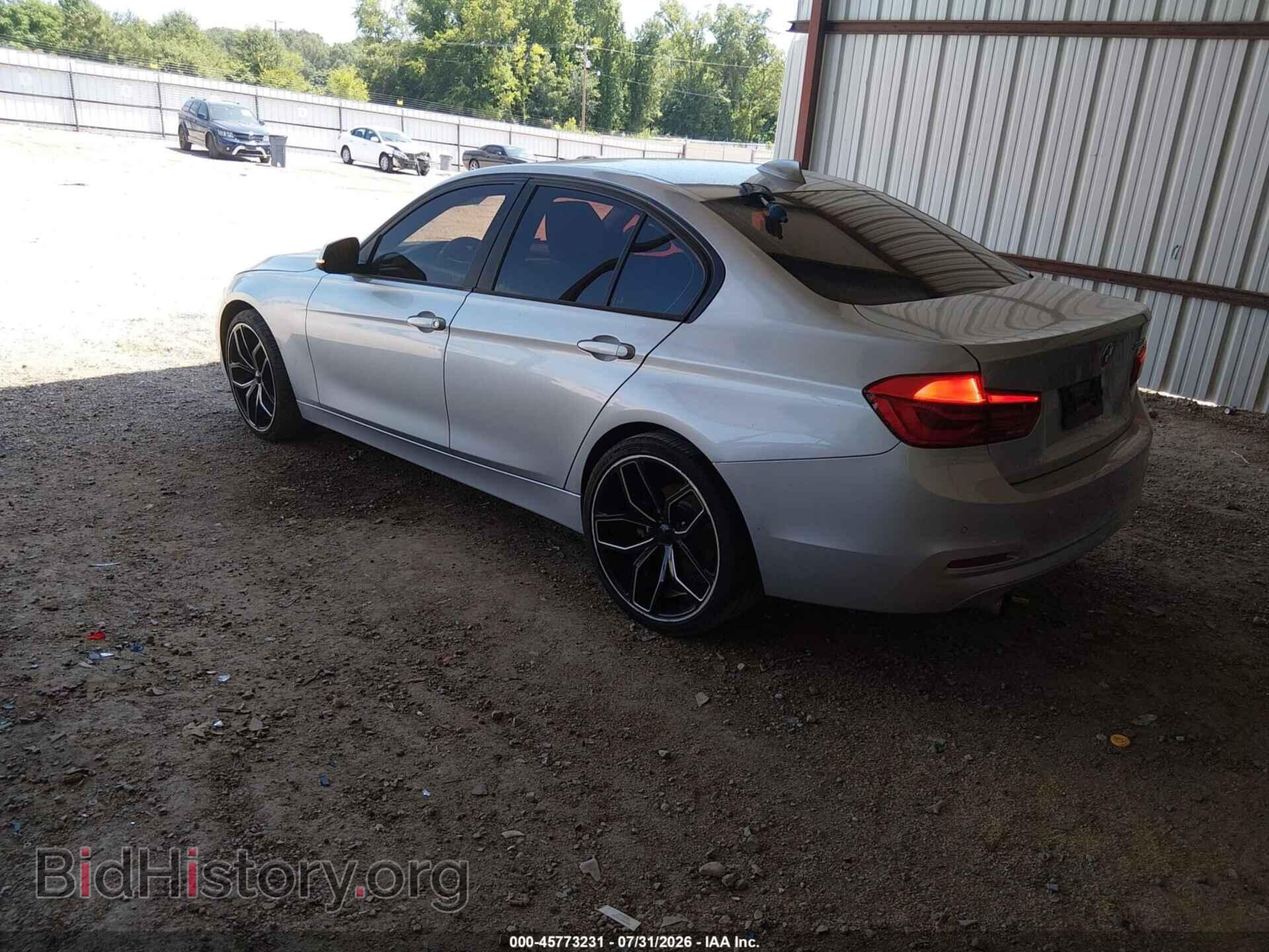 2017 BMW 320I - VIN: WBA8E1G54HNU14616 - Фото 3
