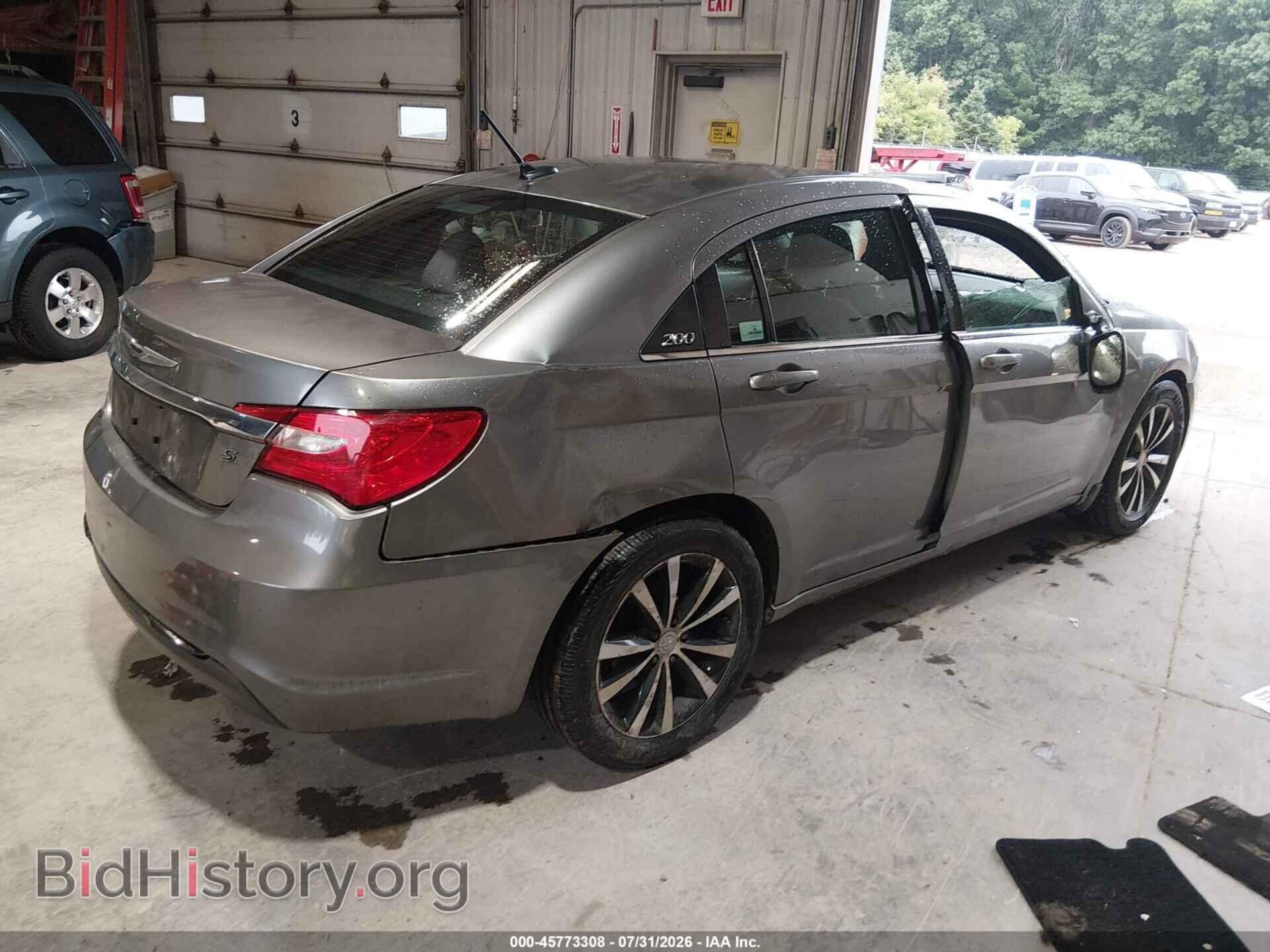 2013 CHRYSLER 200 - VIN: 1C3CCBBB4DN600452 - Фото 4