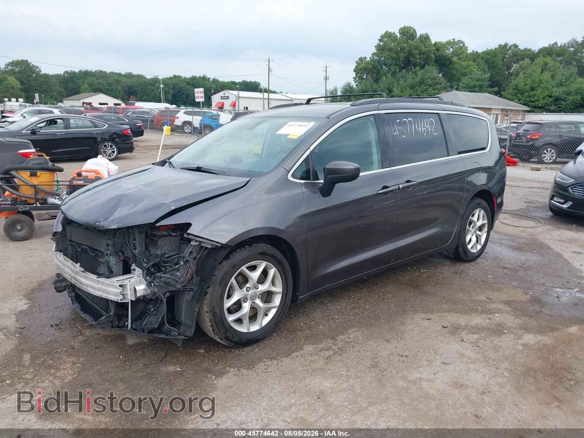 2018 CHRYSLER PACIFICA - VIN: 2C4RC1DGXJR168005 - Photo 2