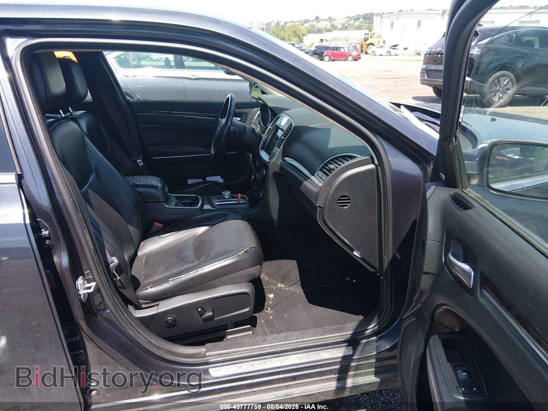 2019 CHRYSLER 300 - VIN: 2C3CCAKG7KH687291 - Photo 5