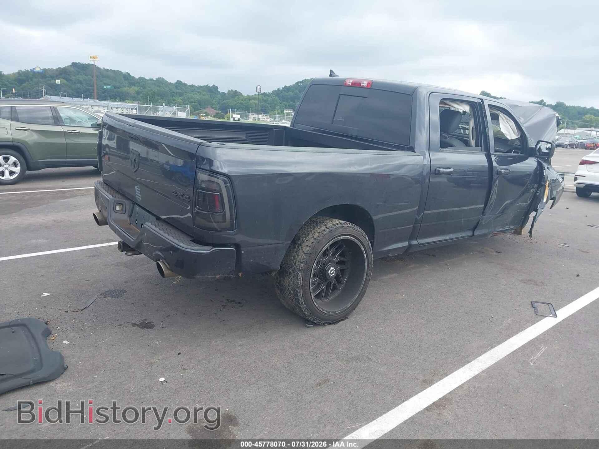 2018 RAM 1500 - VIN: 1C6RR7TT0JS169590 - Фото 4