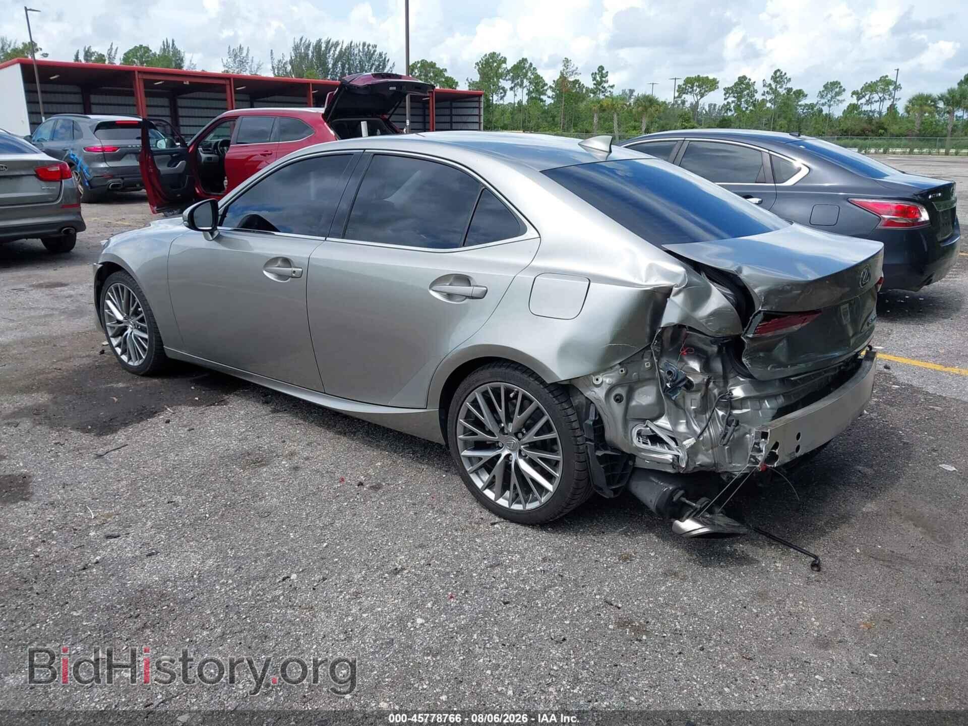 2017 LEXUS IS 200T - VIN: JTHBA1D24H5054101 - Фото 3