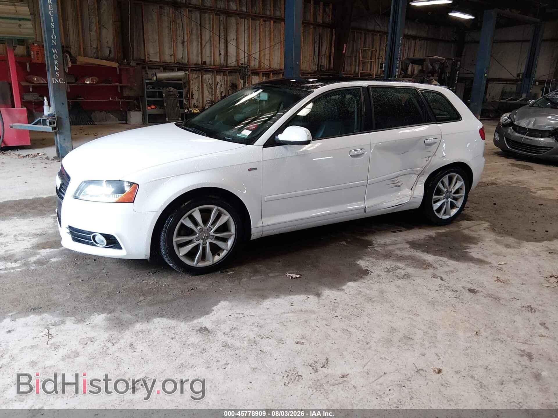 2012 AUDI A3 - VIN: WAUDFAFM4CA096047 - Photo 2