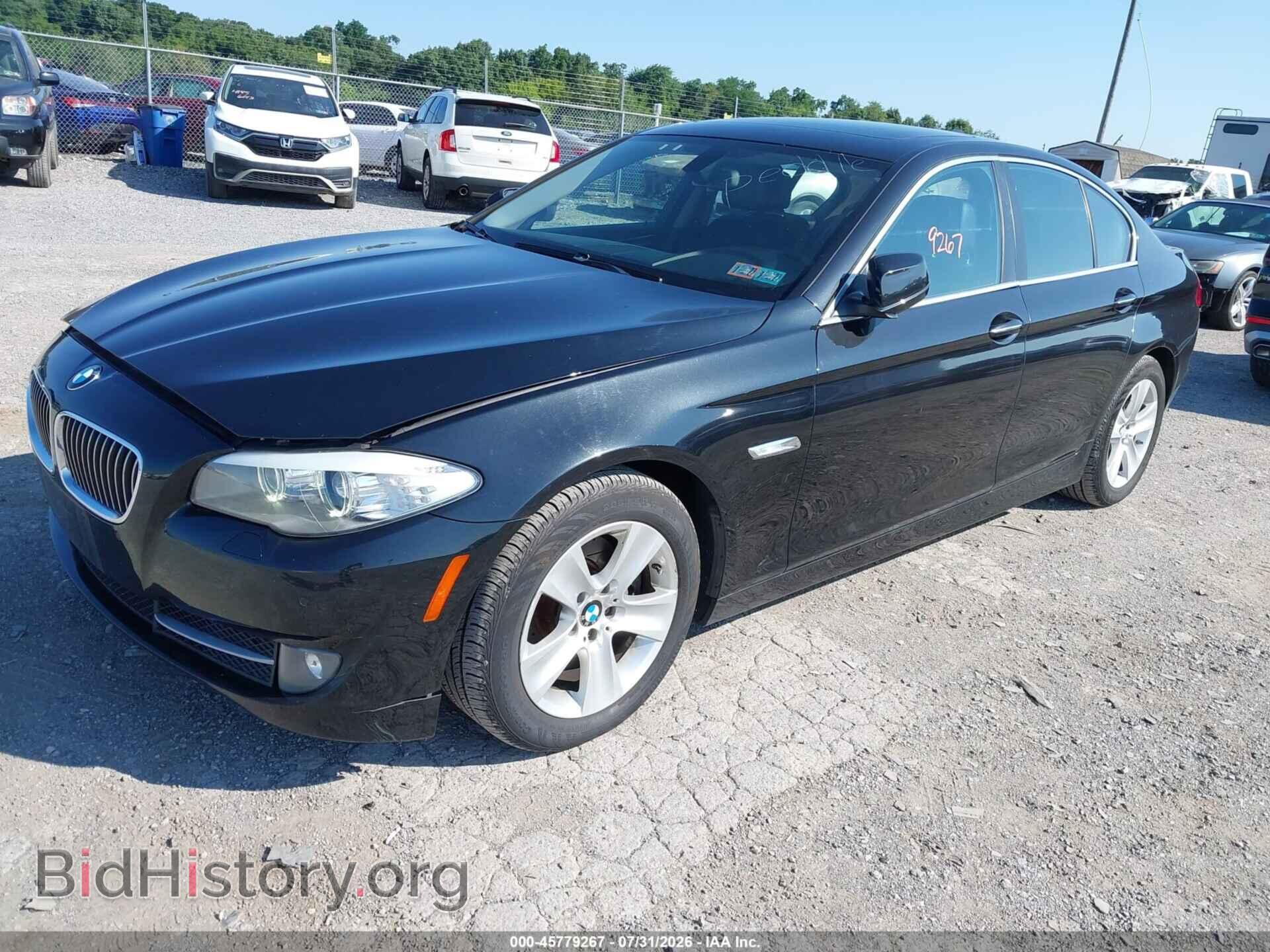 2013 BMW 528I - VIN: WBAXH5C56DD113474 - Фото 2