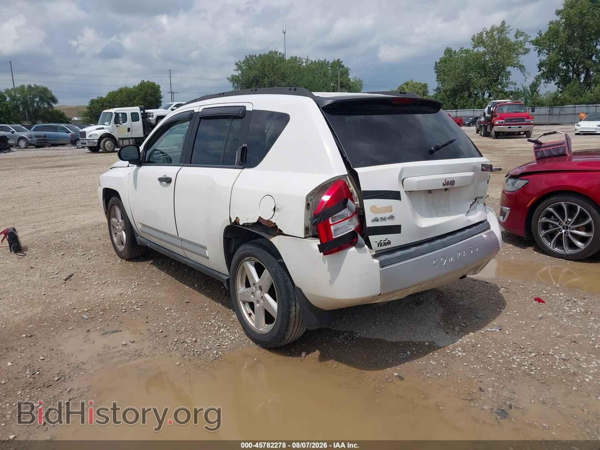 2007 JEEP COMPASS - VIN: 1J8FF57W17D180472 - Фото 3
