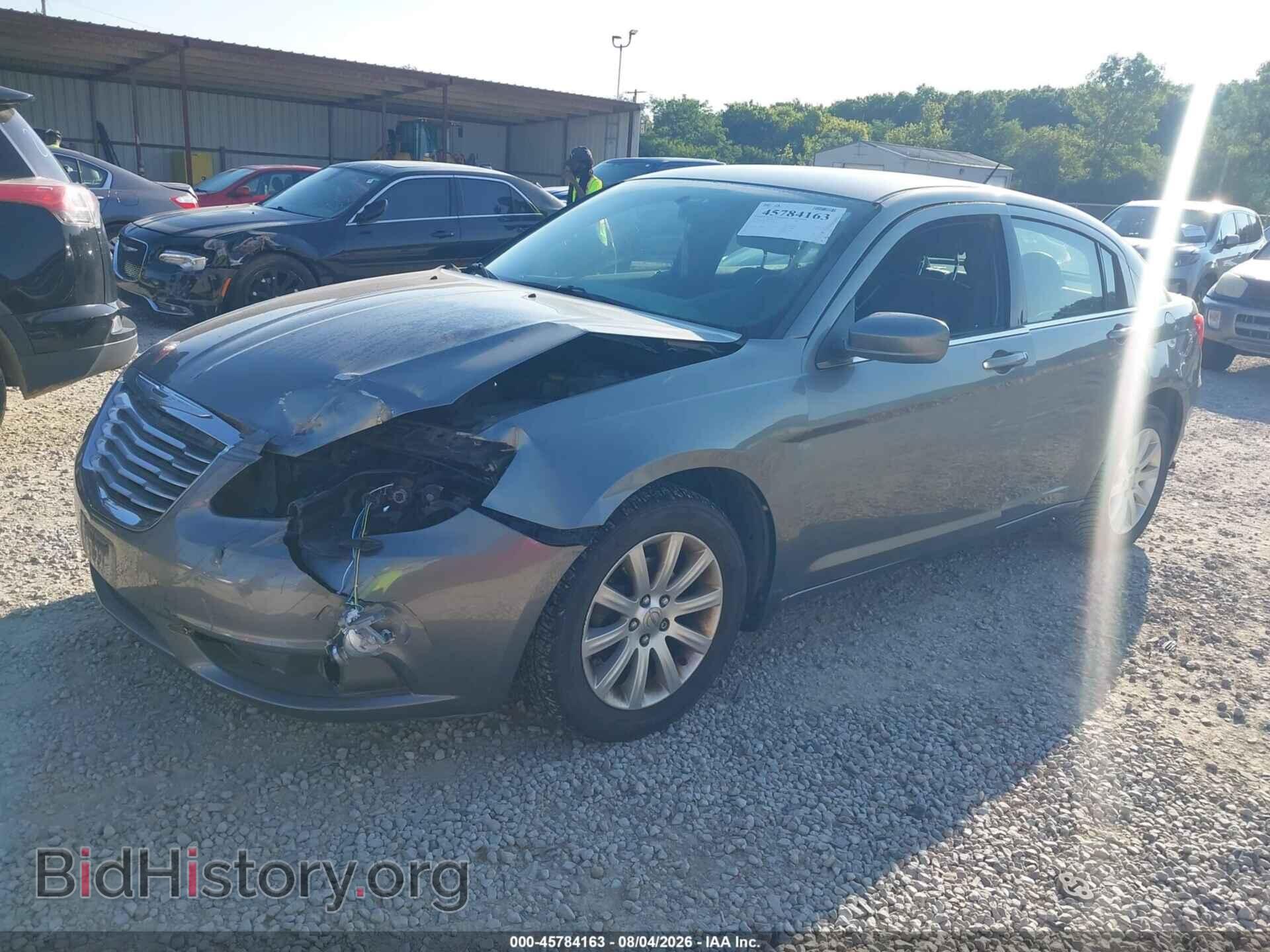 2013 CHRYSLER 200 - VIN: 1C3CCBBB4DN596080 - Фото 2