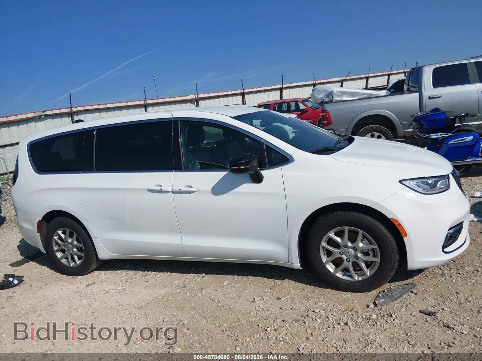 2026 CHRYSLER PACIFICA - VIN: 2C4RC1BG6TR209672 - Фото 14