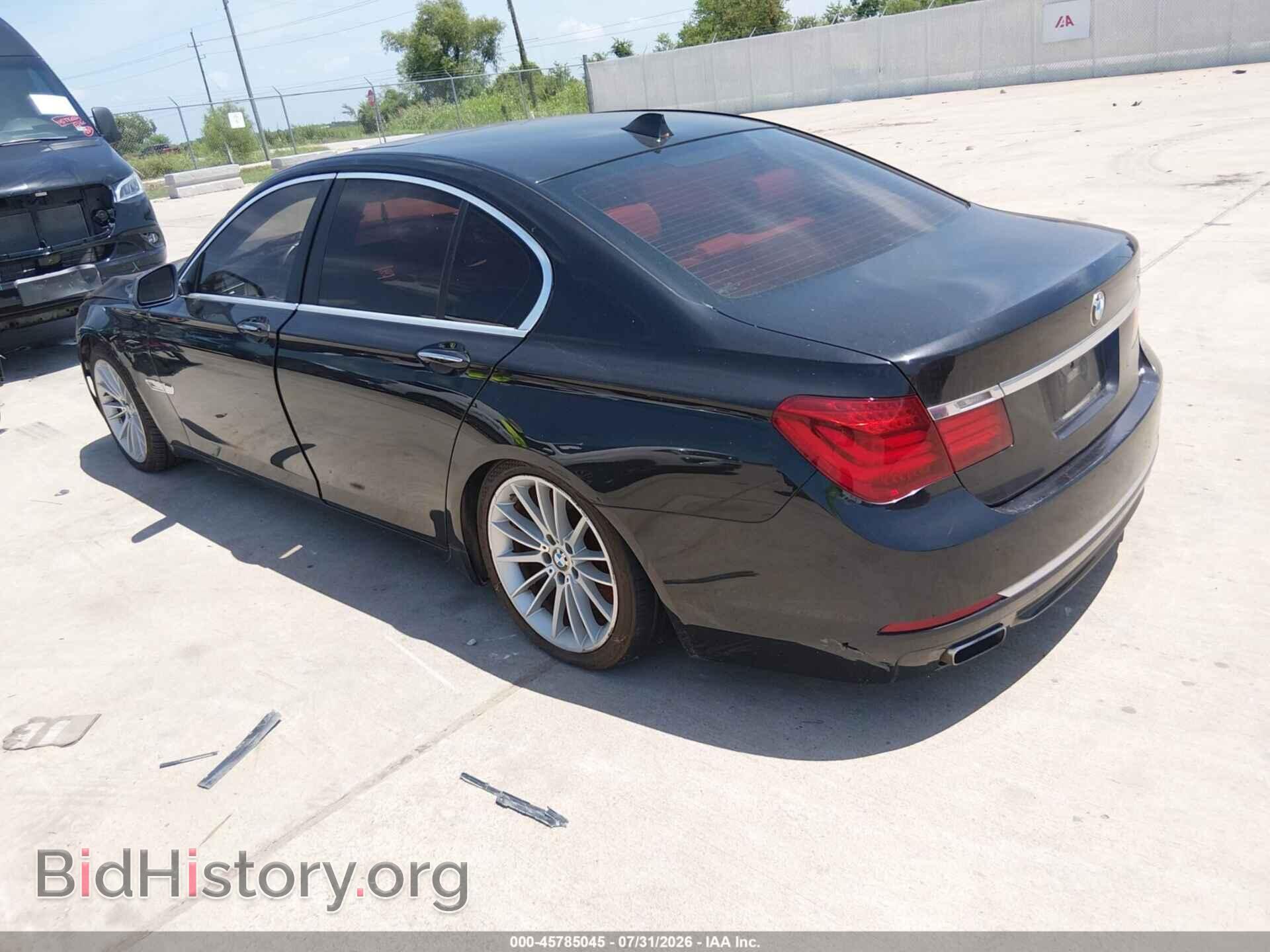 2013 BMW 750I - VIN: WBAYA8C58DC996428 - Фото 3