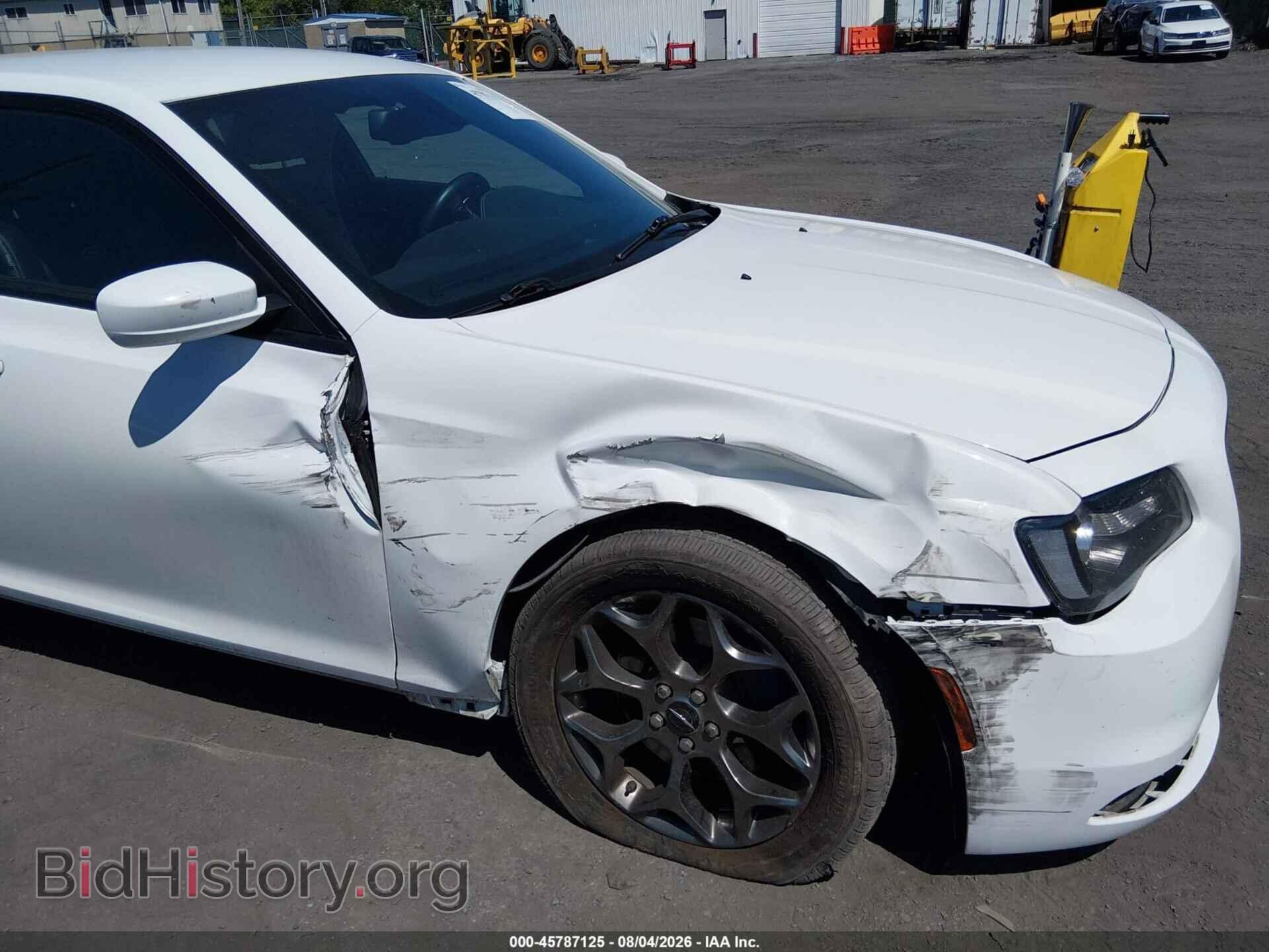 2016 CHRYSLER 300 - VIN: 2C3CCAGG1GH296539 - Фото 6