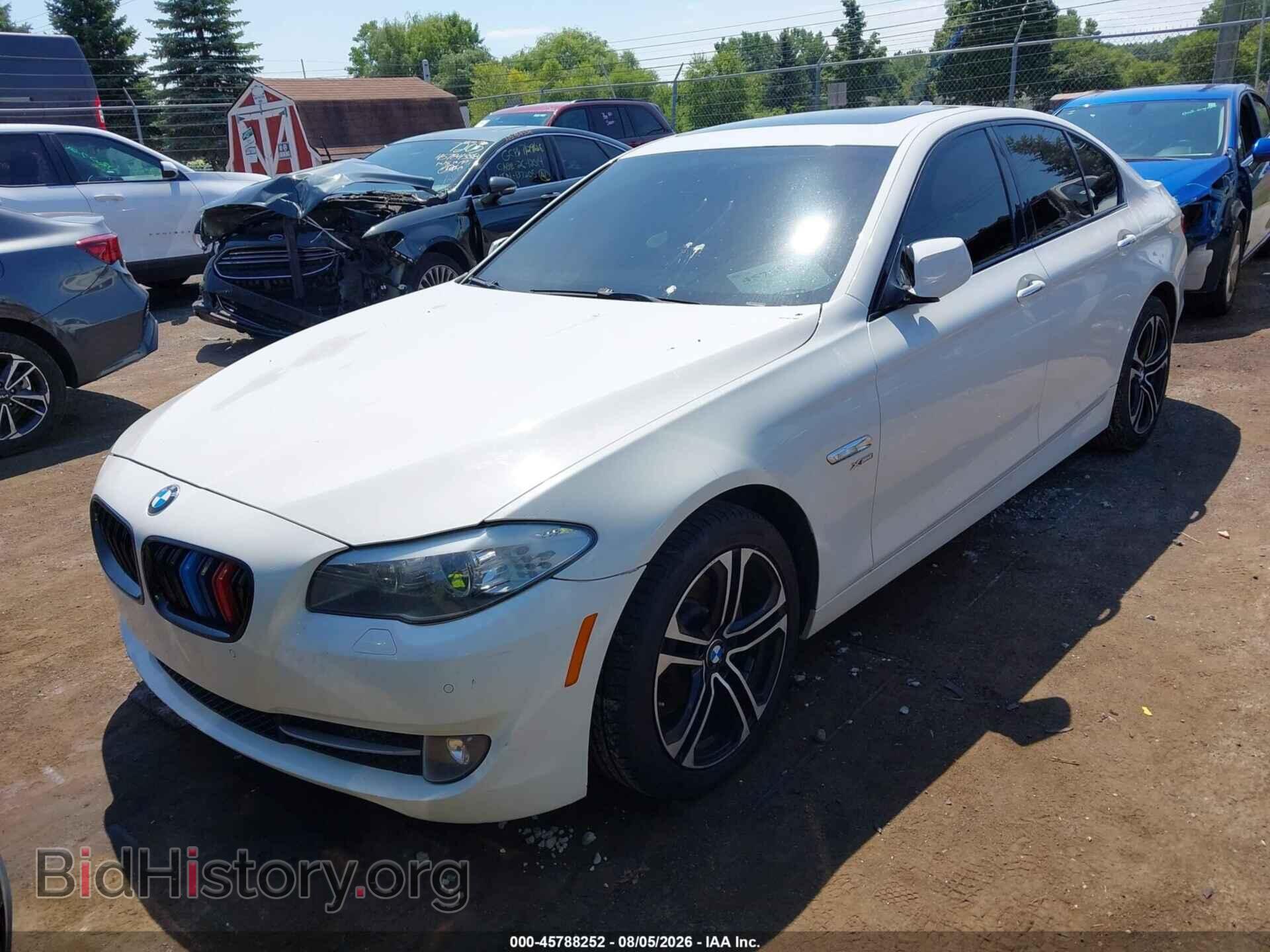 2012 BMW 528I - VIN: WBAXH5C59CDW08685 - Фото 2