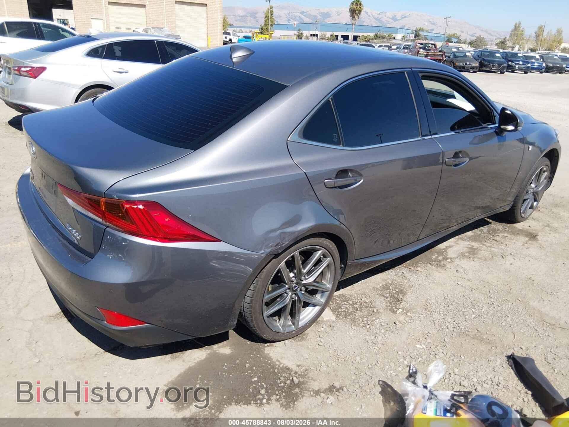 2018 LEXUS IS 300 - VIN: JTHBA1D29J5081705 - Photo 4
